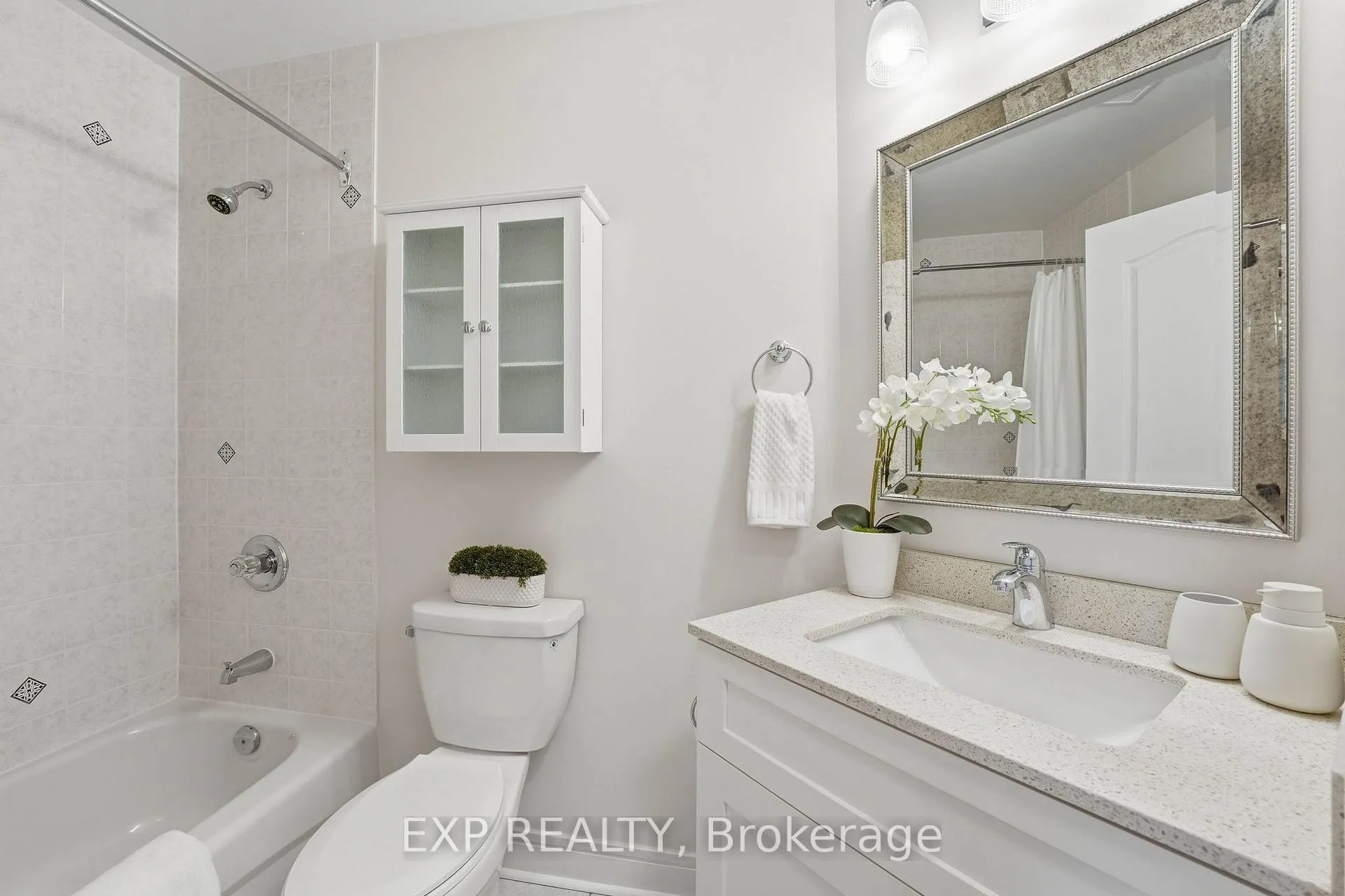 Photo 24 of Unit 905, 2 Toronto Street, Barrie, City Centre — HOMEH