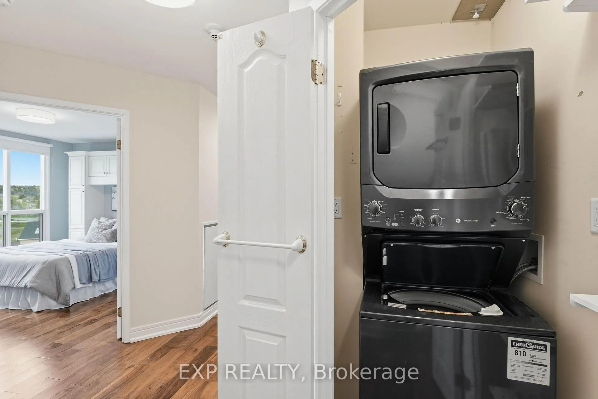 Photo 25 of Unit 905, 2 Toronto Street, Barrie, City Centre — HOMEH