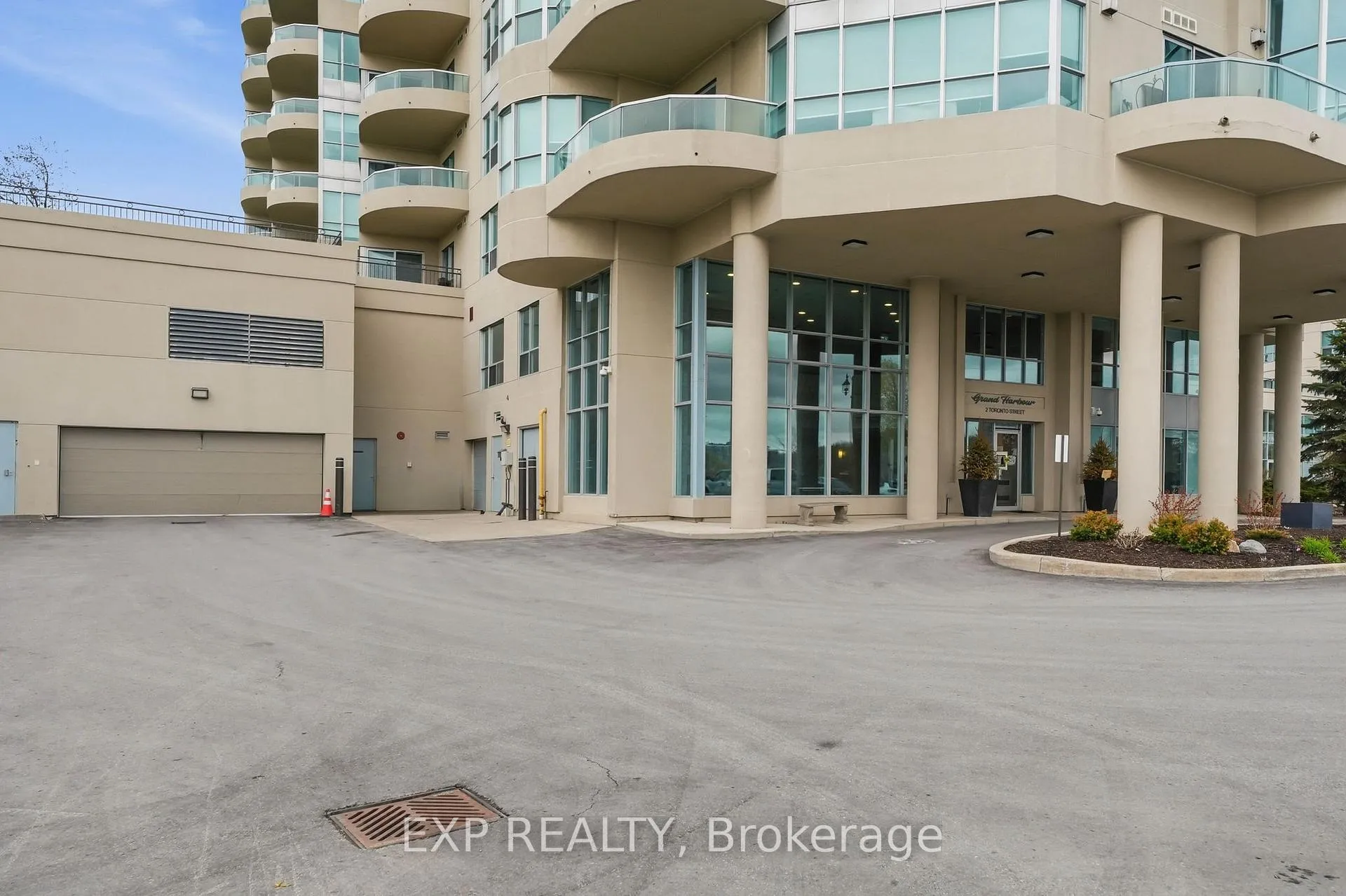 Photo 40 of Unit 905, 2 Toronto Street, Barrie, City Centre — HOMEH