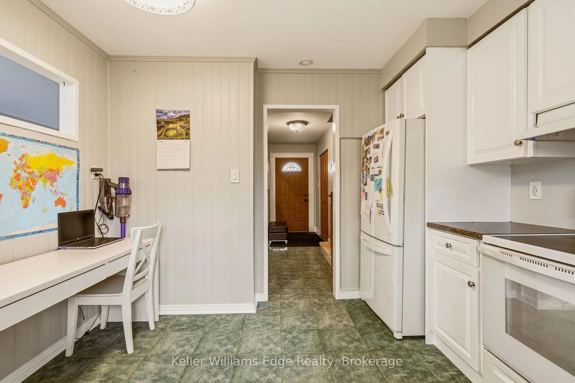 Photo 9 of 1463 Rolling Court, Burlington, Mountainside — HOMEH