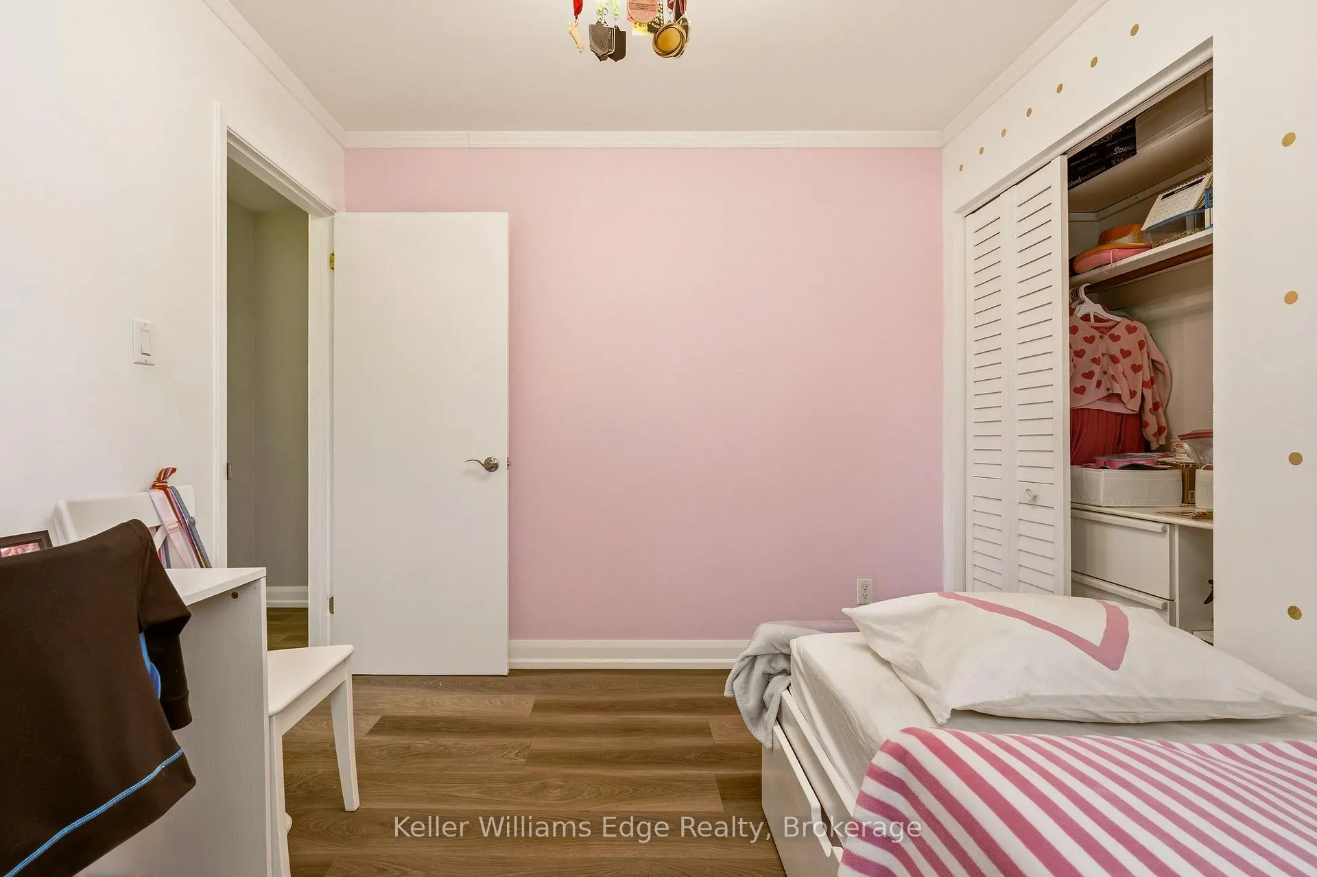 Photo 14 of 1463 Rolling Court, Burlington, Mountainside — HOMEH