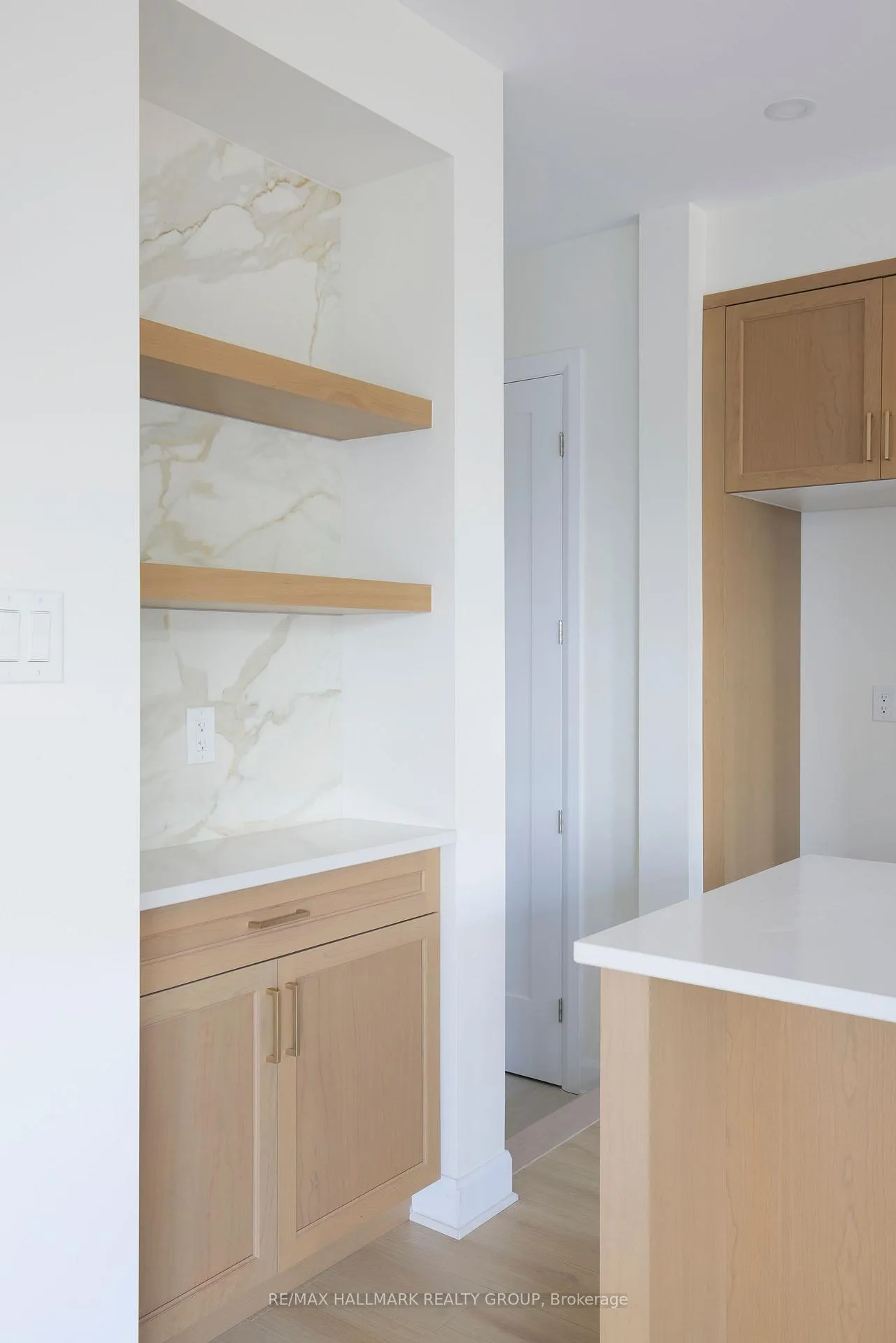 Photo 15 of 678 Persimmon Way, Ottawa, Chapel Hill South - Orleans Village — HOMEH