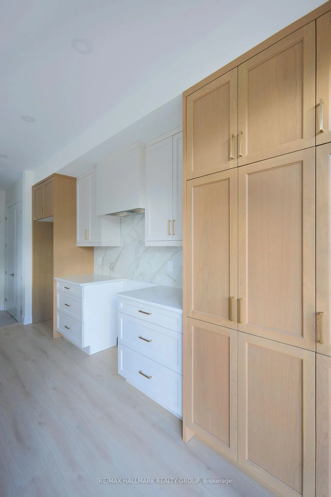 Photo 16 of 678 Persimmon Way, Ottawa, Chapel Hill South - Orleans Village — HOMEH