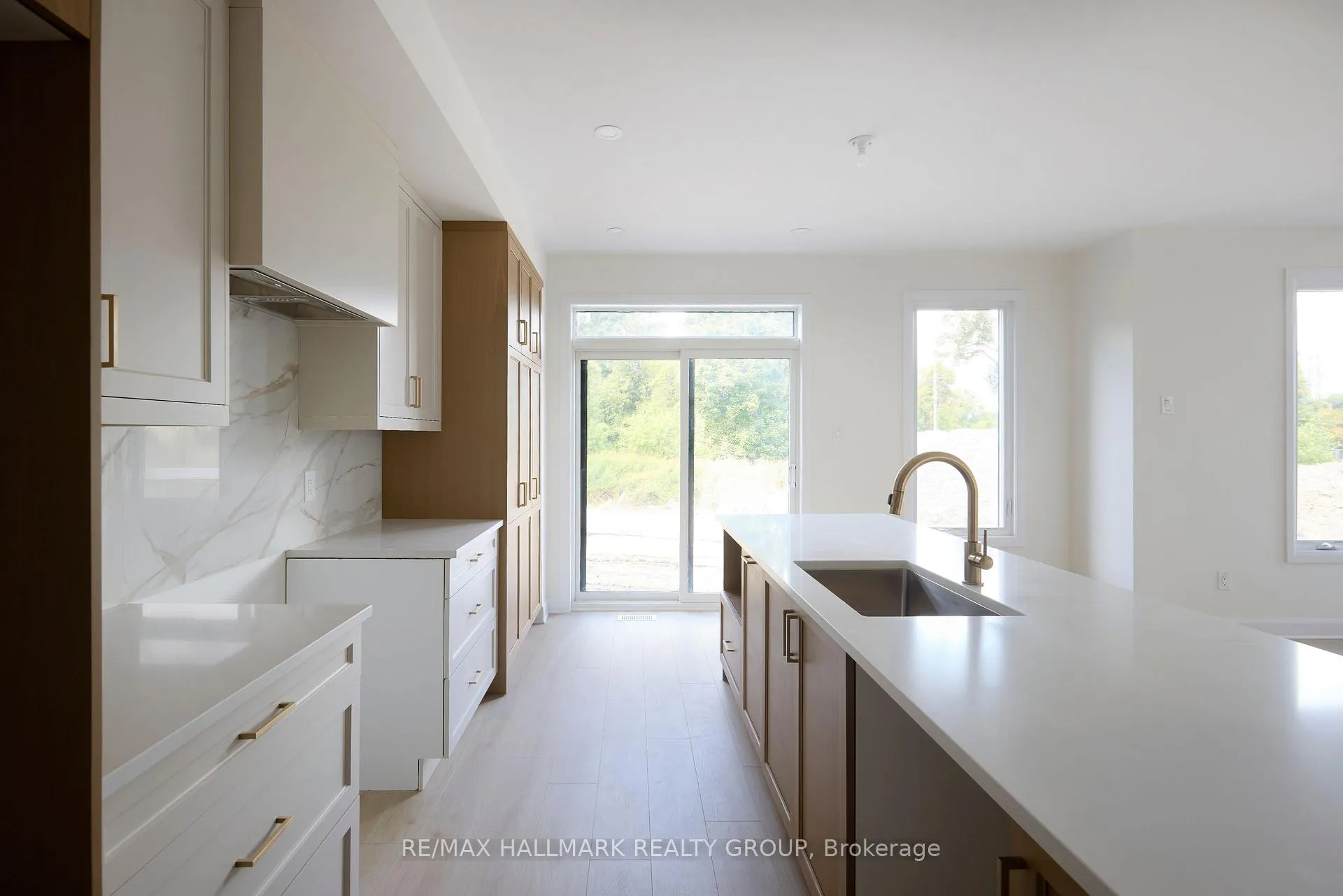 Photo 17 of 678 Persimmon Way, Ottawa, Chapel Hill South - Orleans Village — HOMEH