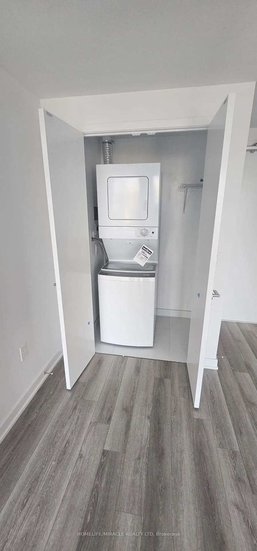 Photo 9 of Unit 1902, 234 Simcoe Street, Toronto, Kensington-Chinatown — HOMEH