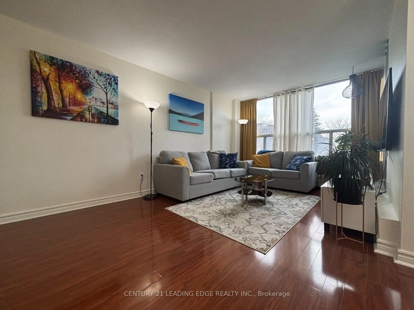 Photo 3 of Unit 304, 15 Vicora Linkway, Toronto, Flemingdon Park — HOMEH