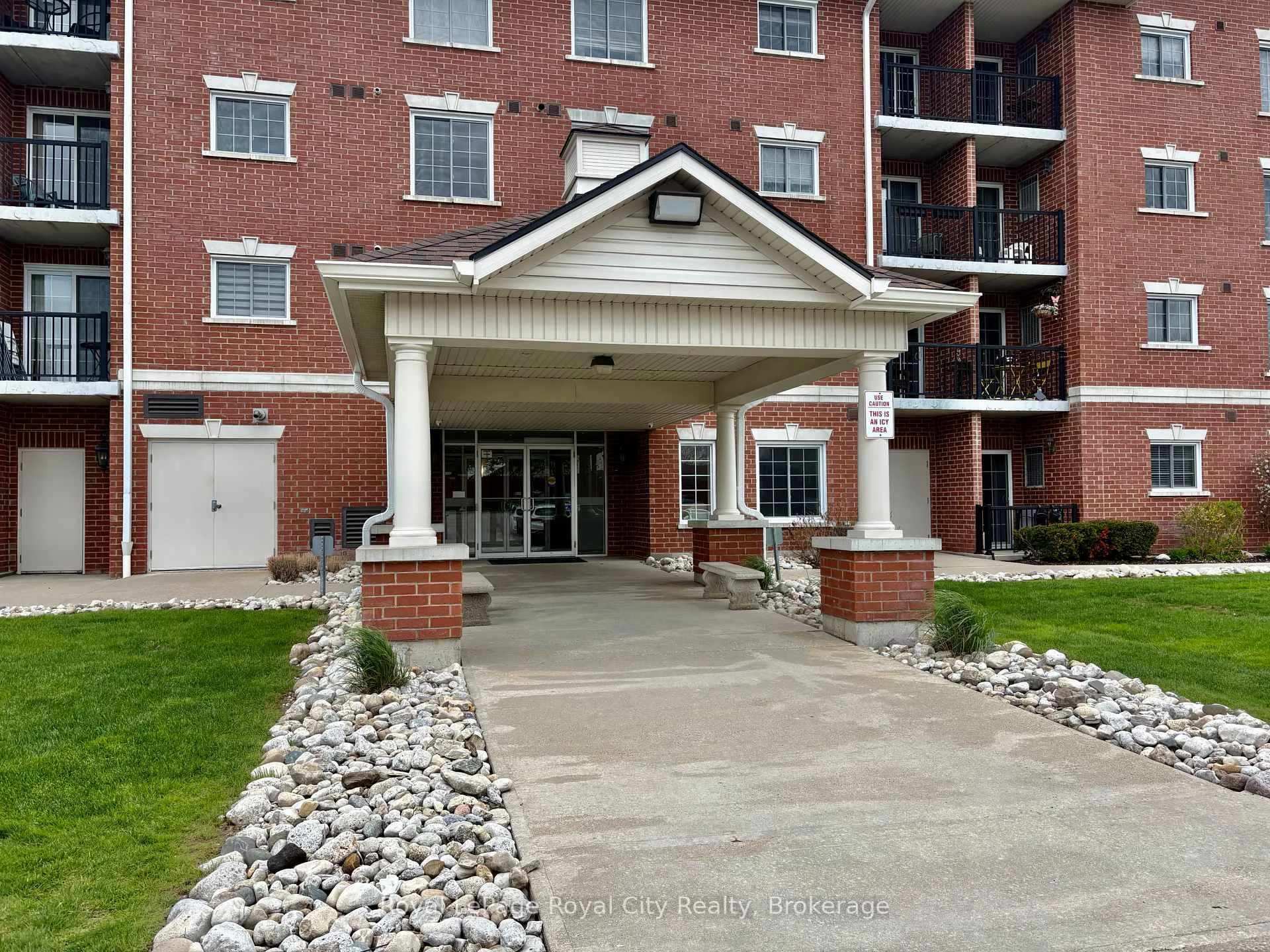 Photo 2 of Unit 107, 415 Grange Road, Guelph, Grange Road — HOMEH
