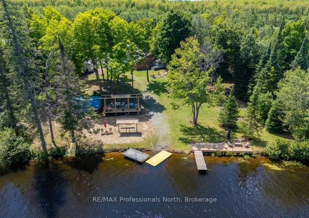 Photo 7 of 899 Katrine Road, Burk's Falls — HOMEH