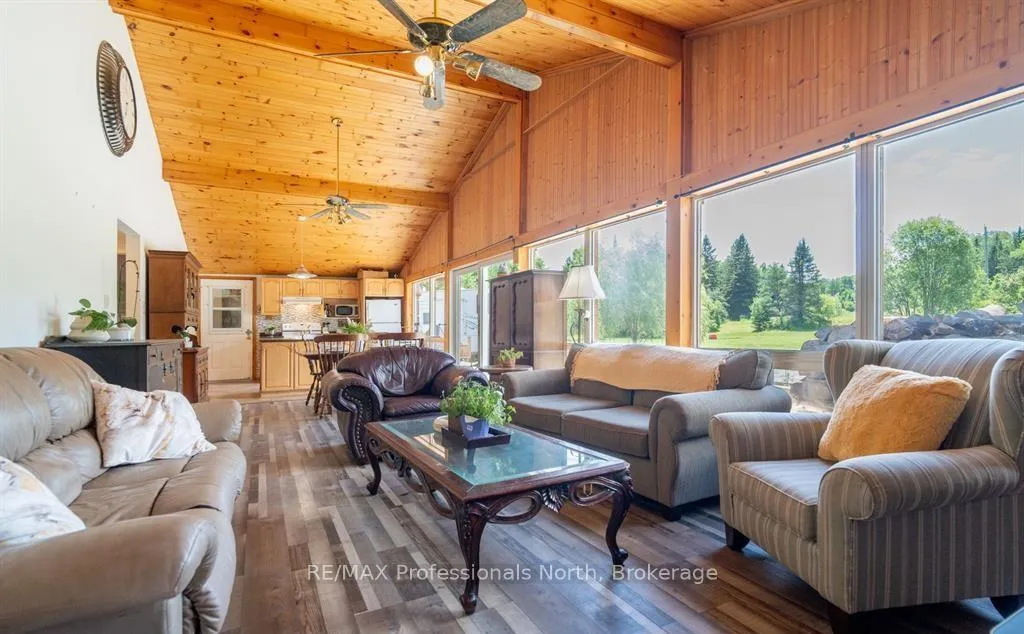 Photo 15 of 899 Katrine Road, Burk's Falls — HOMEH