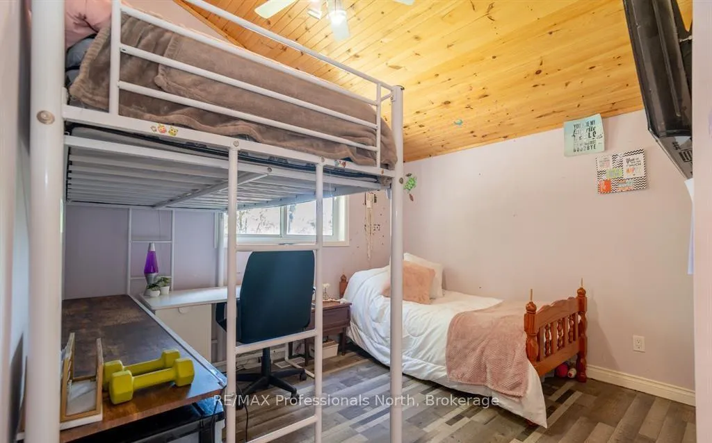 Photo 16 of 899 Katrine Road, Burk's Falls — HOMEH