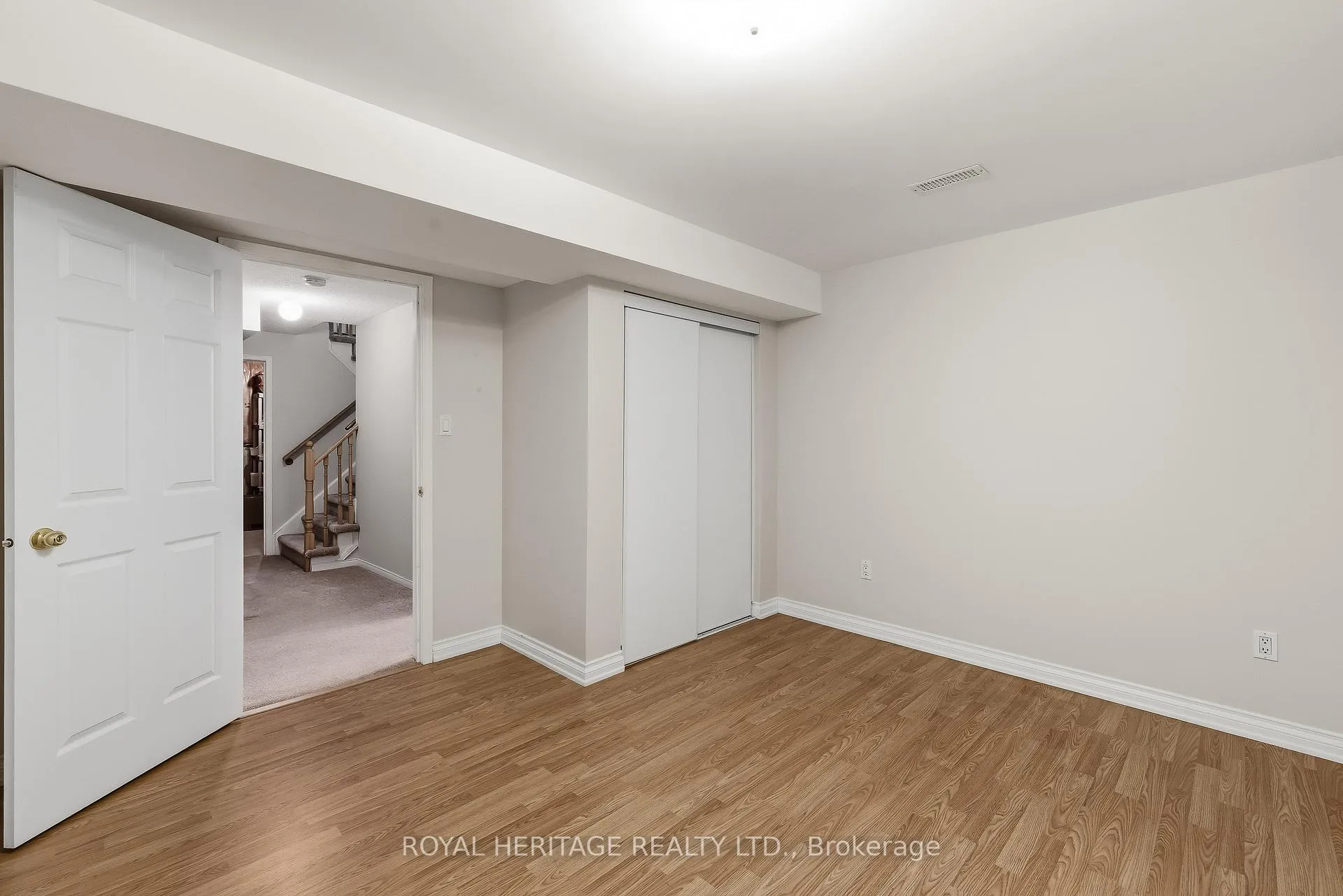 Photo 25 of 19 Fitzpatrick Court, Whitby, Brooklin — HOMEH