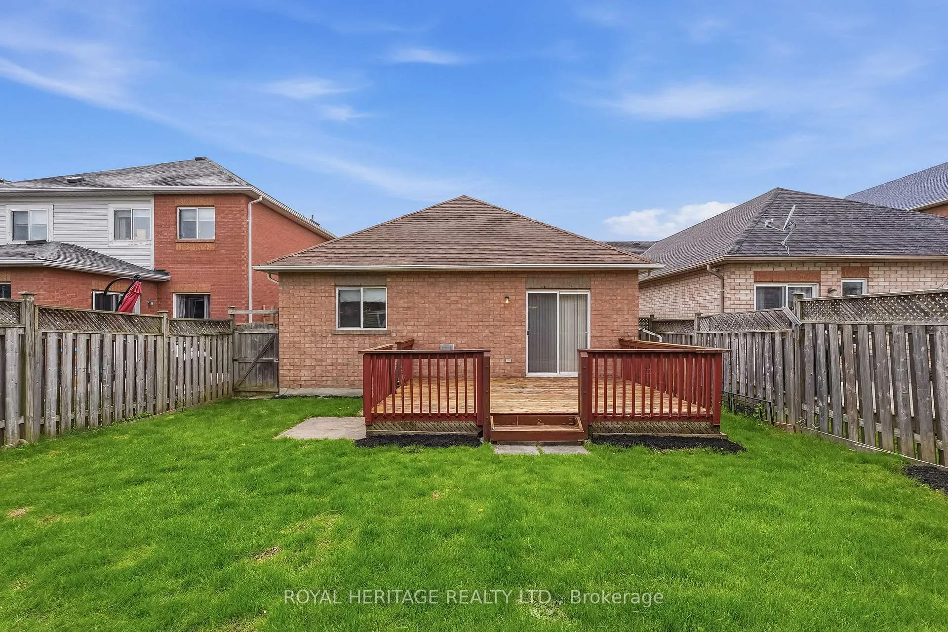 Photo 32 of 19 Fitzpatrick Court, Whitby, Brooklin — HOMEH