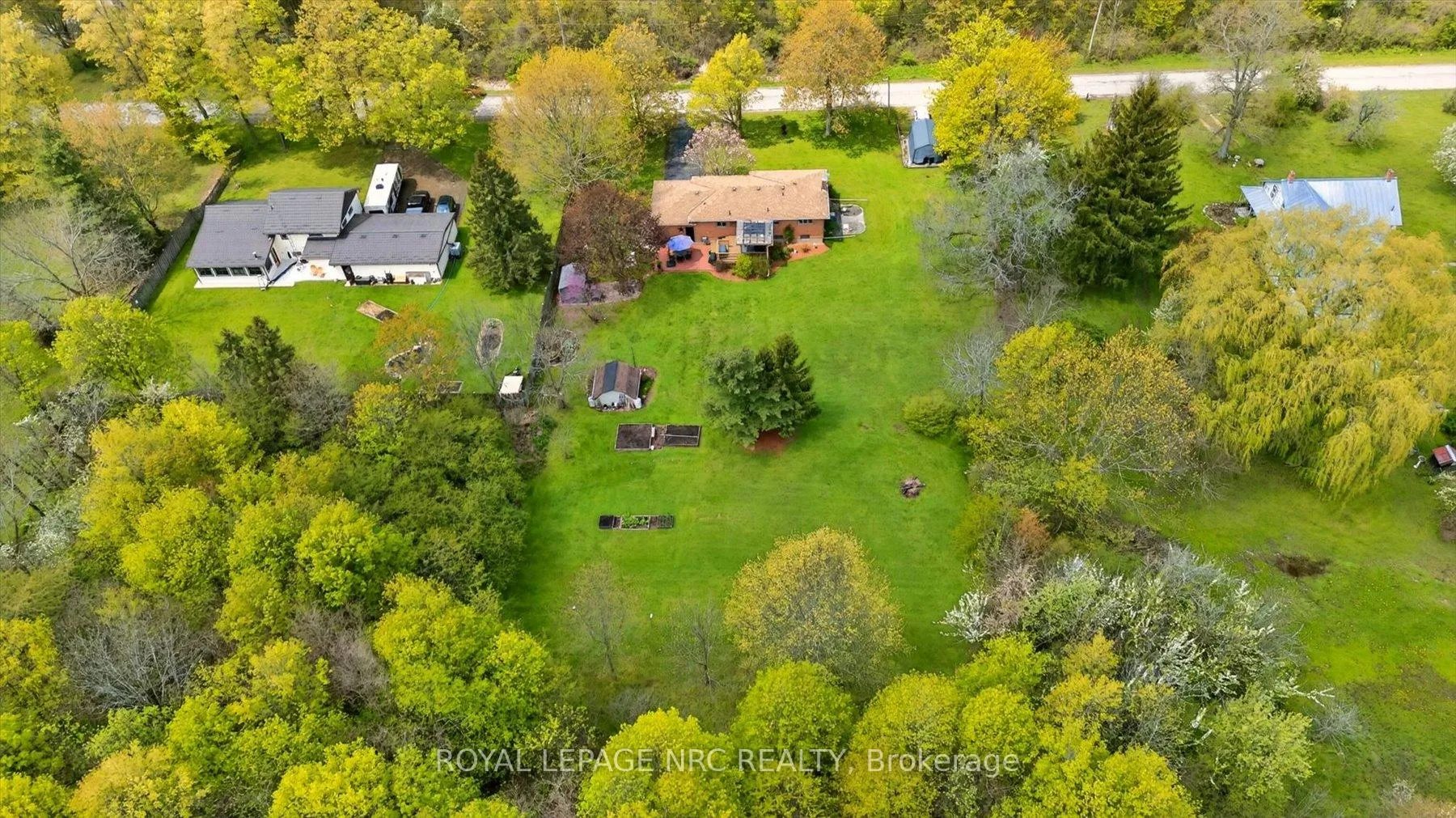 Photo 31 of 1241 Sherk Road, Port Colborne, Bethel — HOMEH