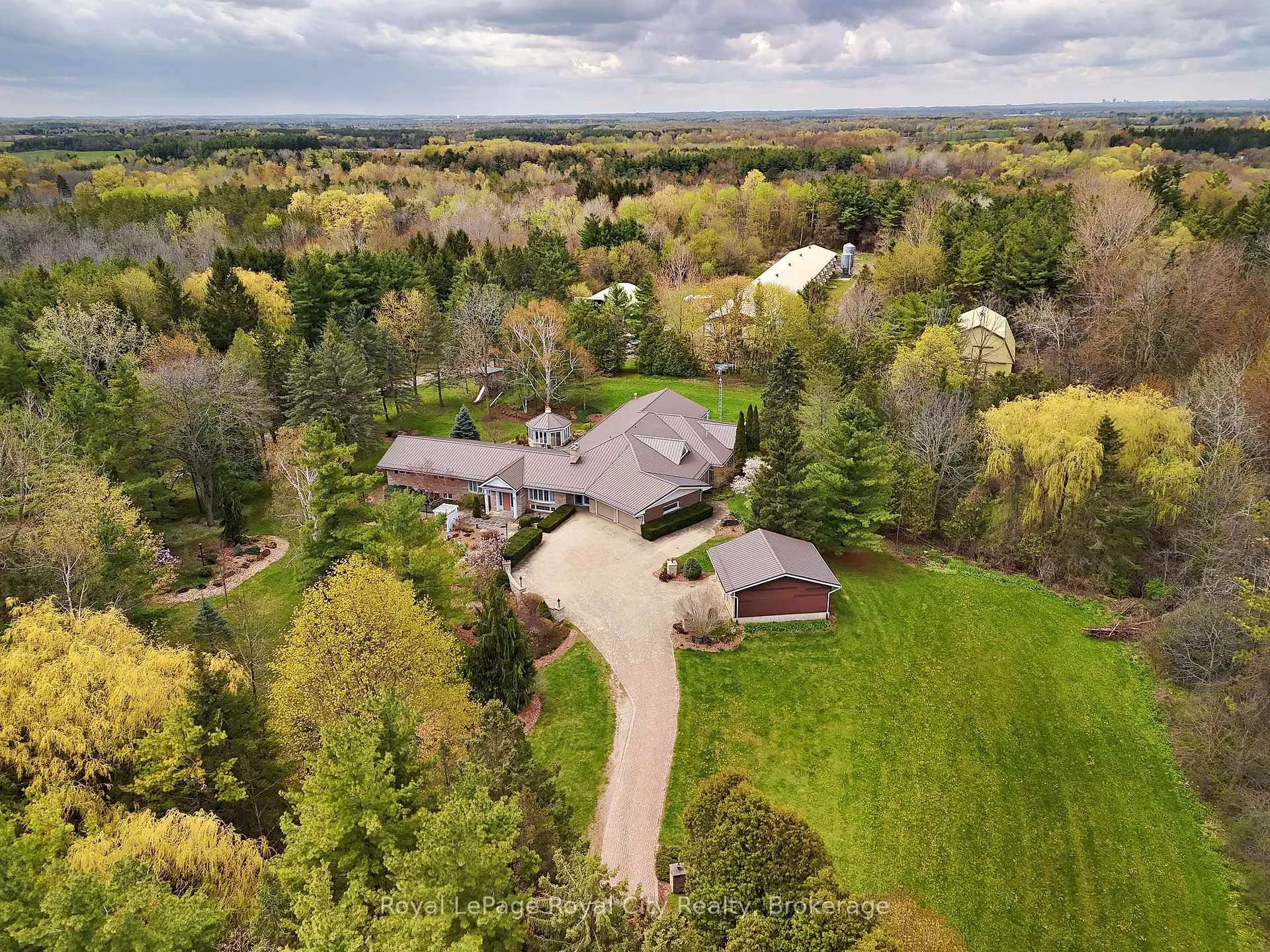 Photo 6 of 4646 Side Road N, Puslinch, Rural Puslinch West — HOMEH