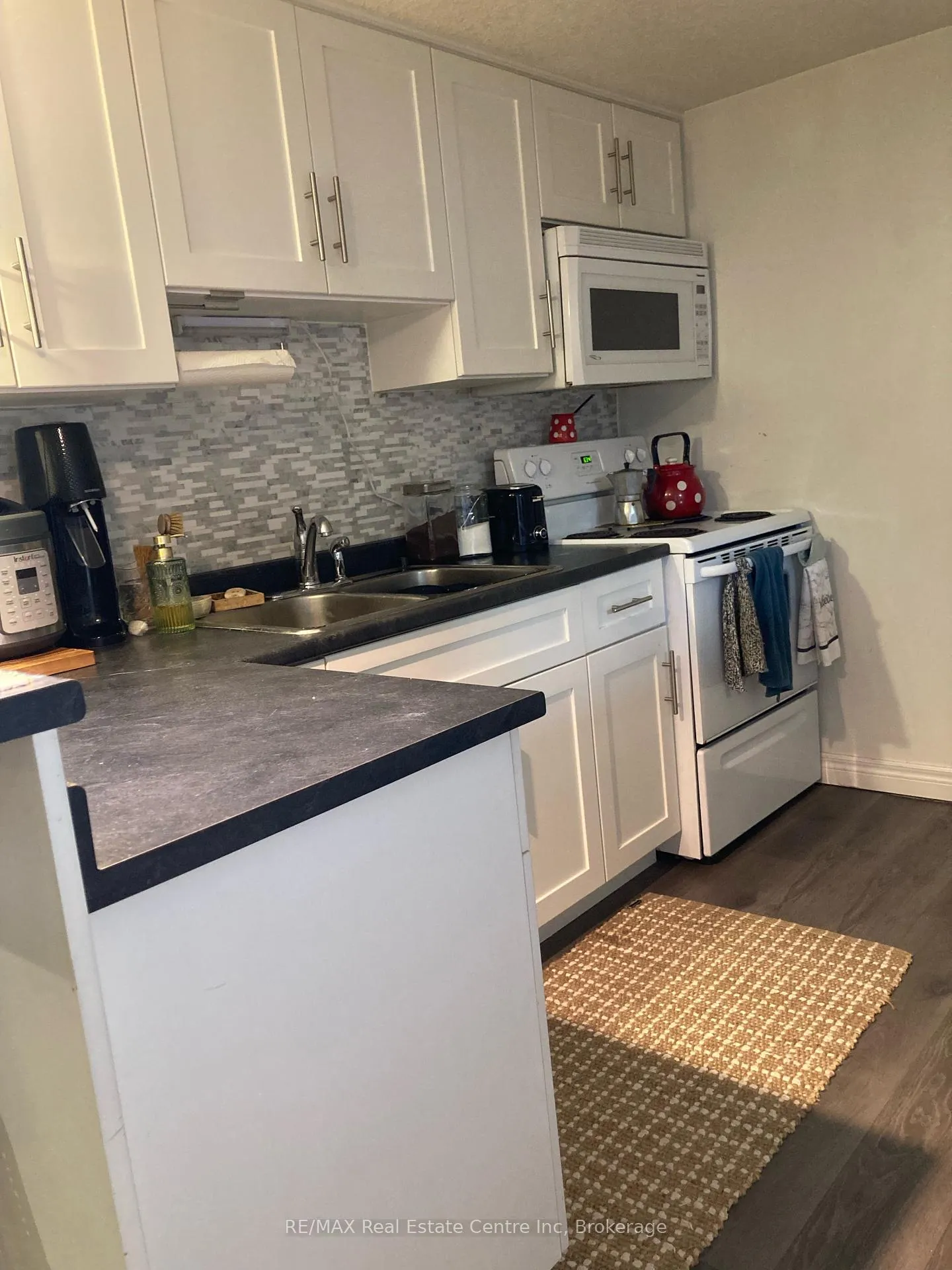 Photo 4 of Unit Bsmt, 71 Cedar Street, Guelph, Dovercliffe Park/Old University — HOMEH
