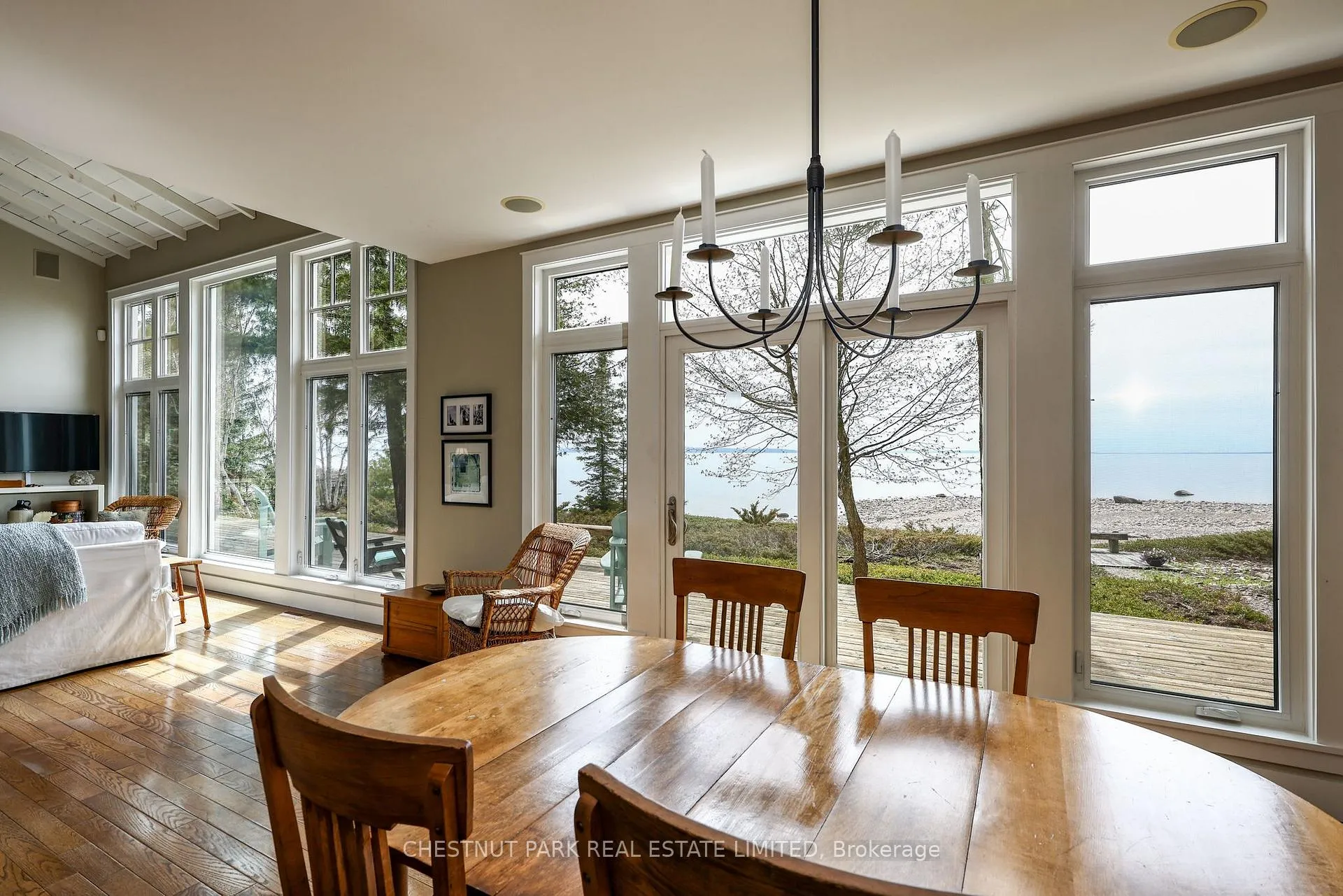 Photo 18 of 46 Parklane Court, Tiny, Rural Tiny — HOMEH