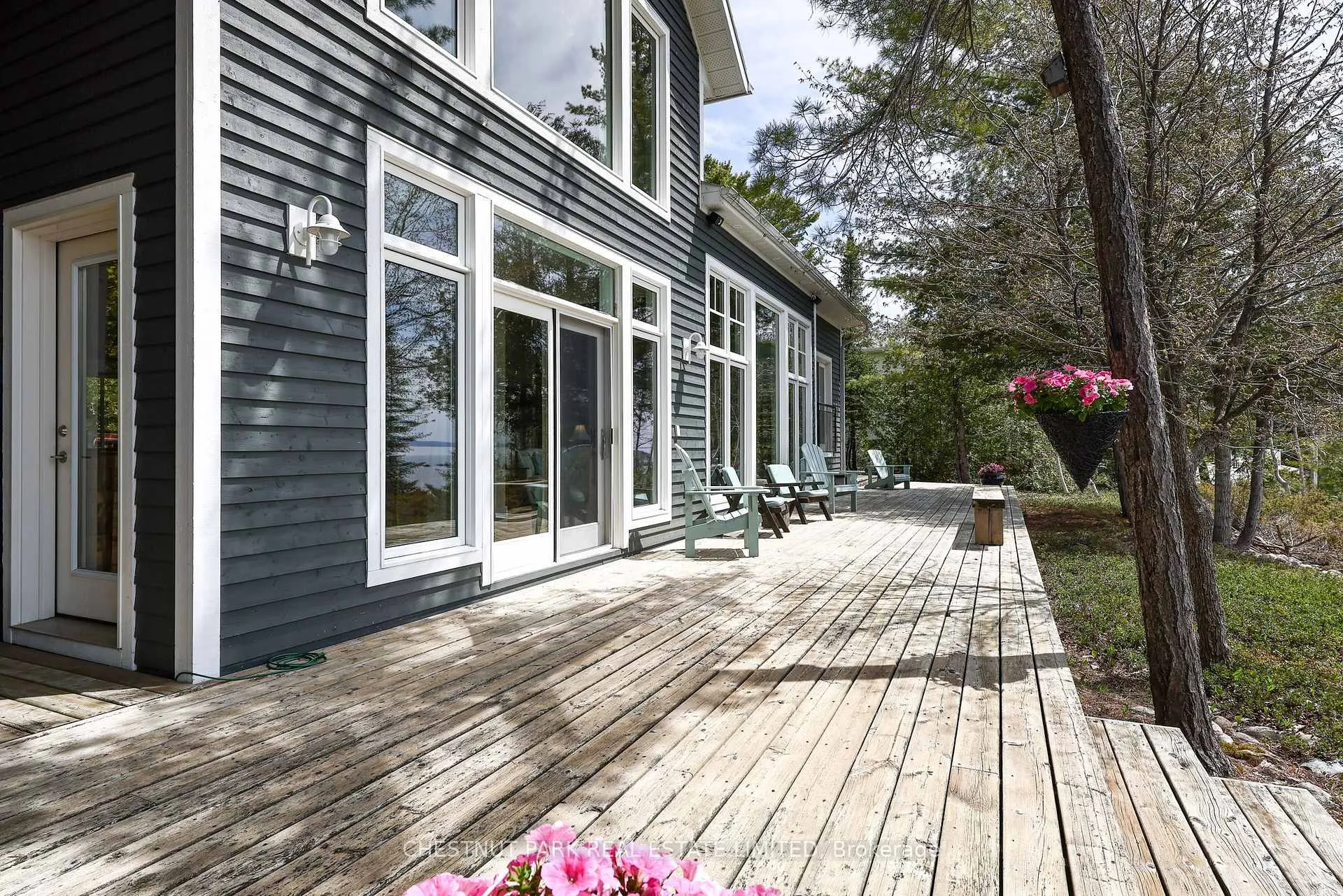 Photo 33 of 46 Parklane Court, Tiny, Rural Tiny — HOMEH