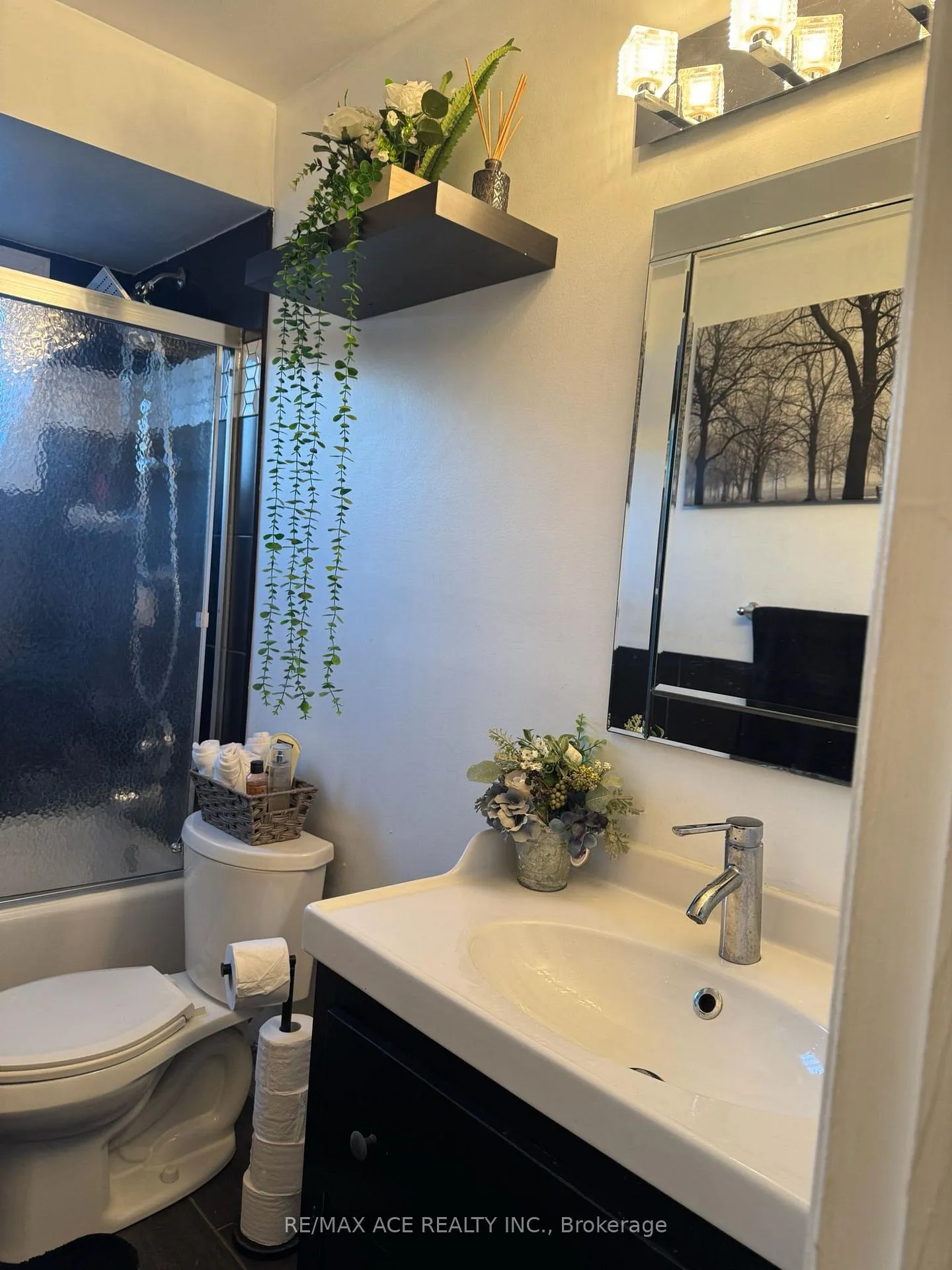 Photo 8 of 1456 Valley Drive, Oshawa, Lakeview — HOMEH