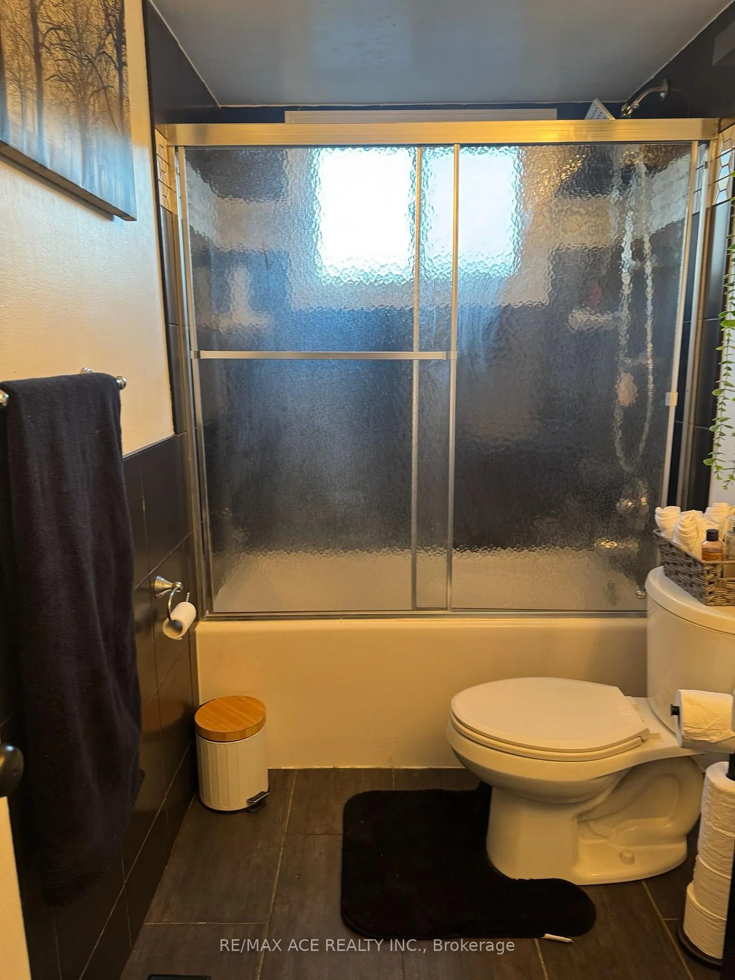 Photo 10 of 1456 Valley Drive, Oshawa, Lakeview — HOMEH
