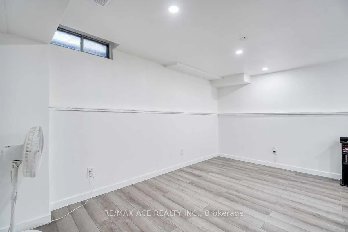 Photo 12 of 1456 Valley Drive, Oshawa, Lakeview — HOMEH