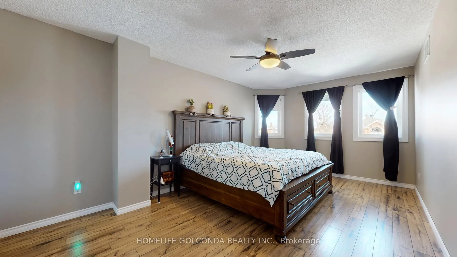 Photo 28 of 39 Etherington Crescent, Barrie, West Bayfield — HOMEH