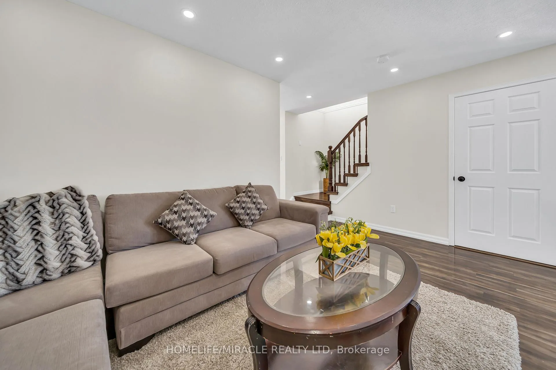 Photo 4 of 25 Breesegarden Lane, Guelph, Grange Road — HOMEH
