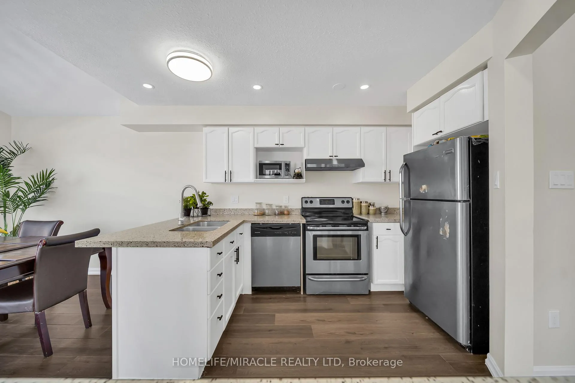 Photo 14 of 25 Breesegarden Lane, Guelph, Grange Road — HOMEH