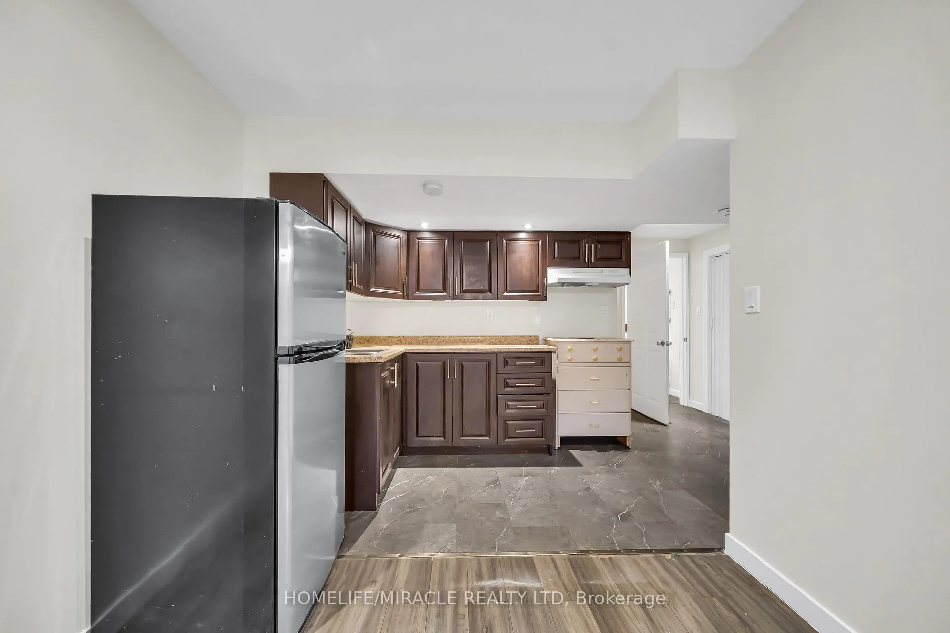 Photo 34 of 25 Breesegarden Lane, Guelph, Grange Road — HOMEH