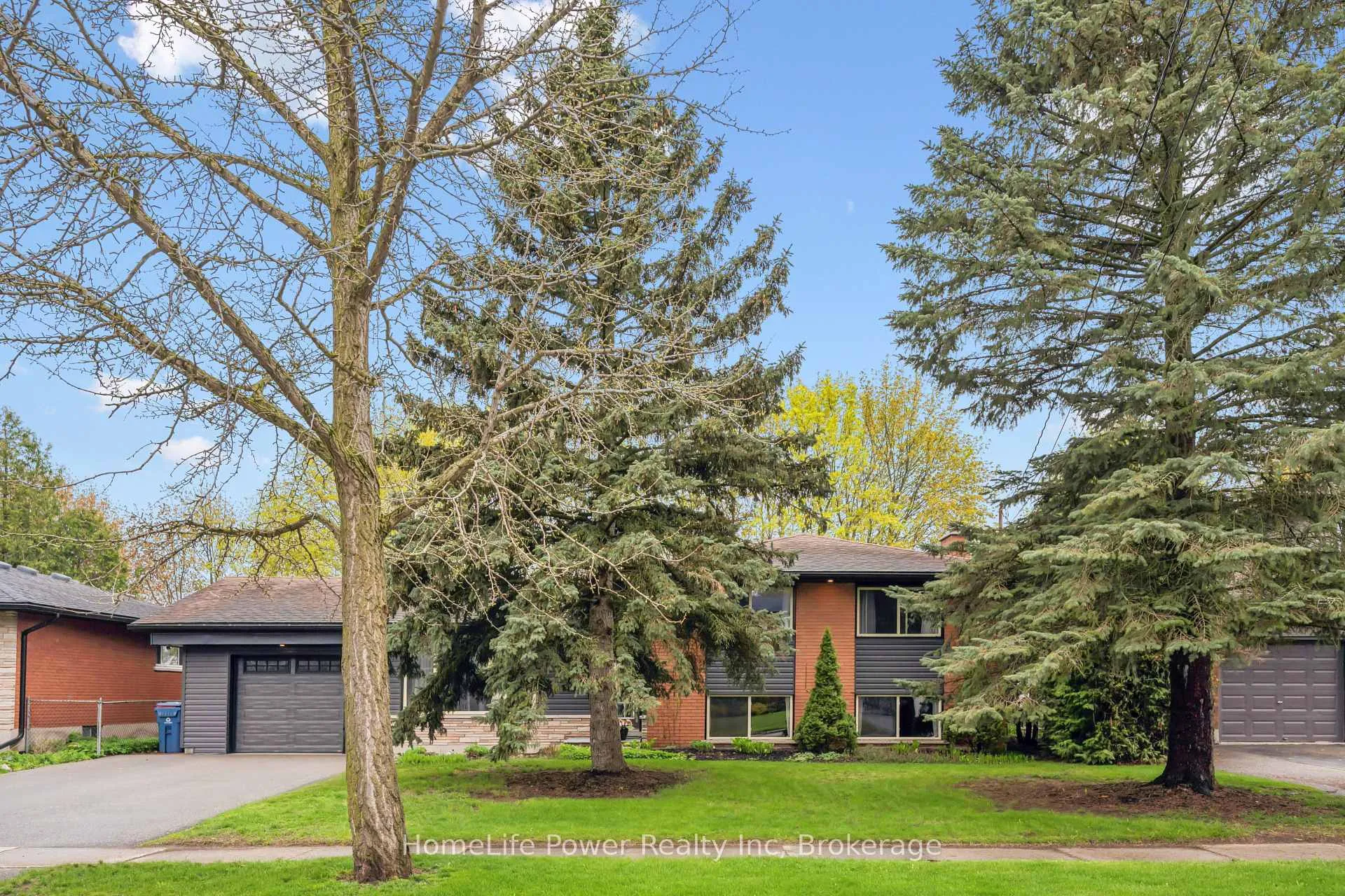 Photo 3 of 38 Balmoral Drive, Guelph, Riverside Park — HOMEH