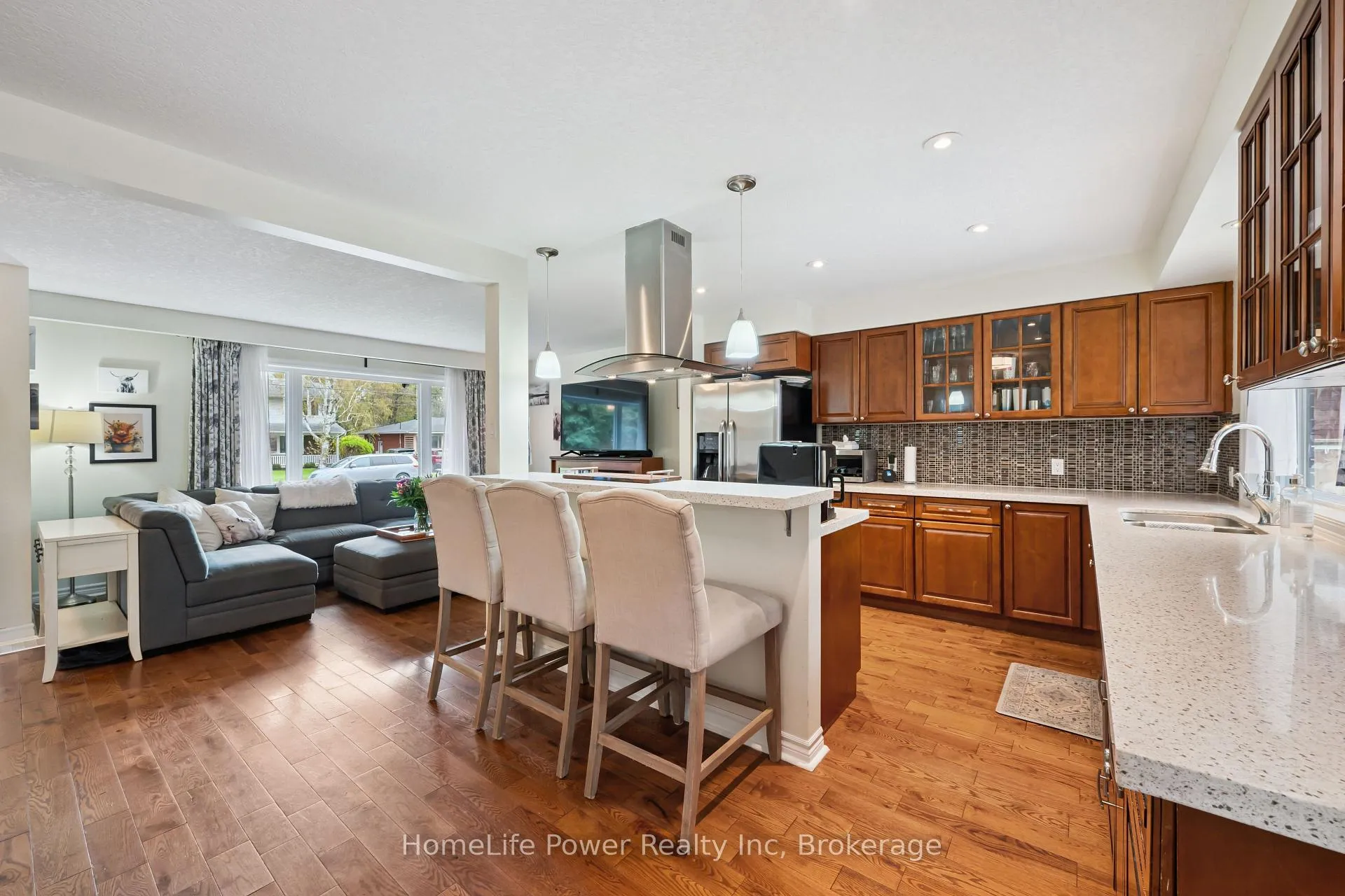 Photo 10 of 38 Balmoral Drive, Guelph, Riverside Park — HOMEH