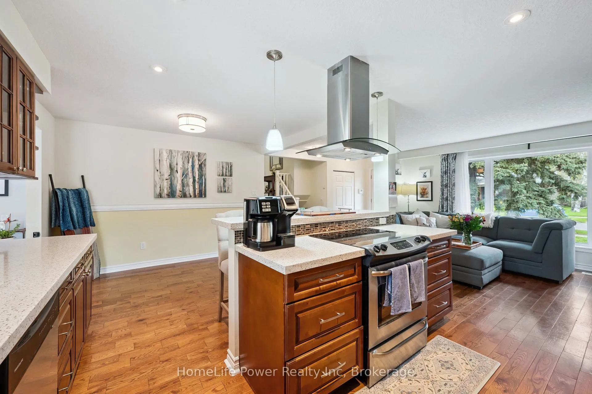 Photo 13 of 38 Balmoral Drive, Guelph, Riverside Park — HOMEH