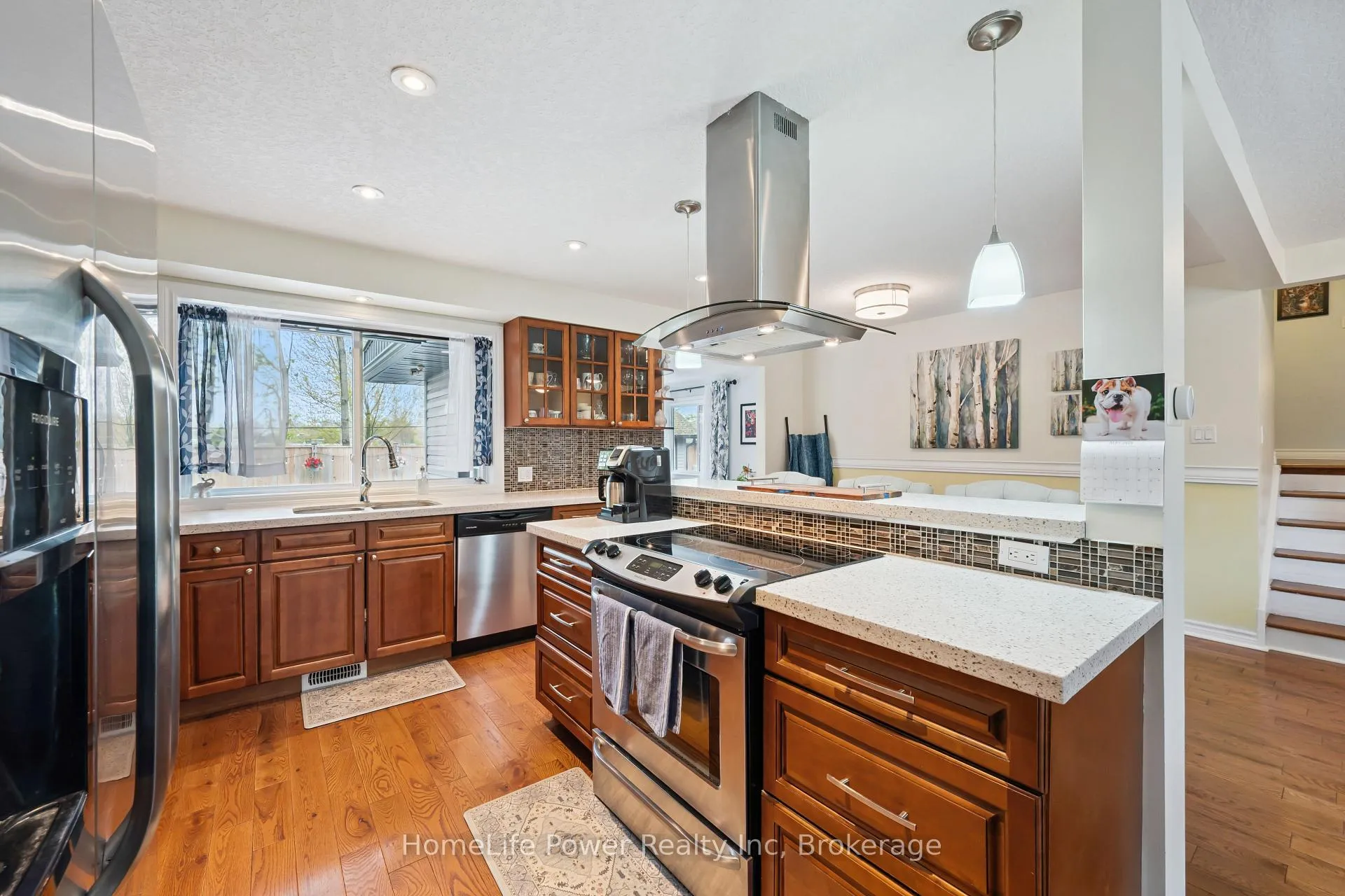 Photo 14 of 38 Balmoral Drive, Guelph, Riverside Park — HOMEH