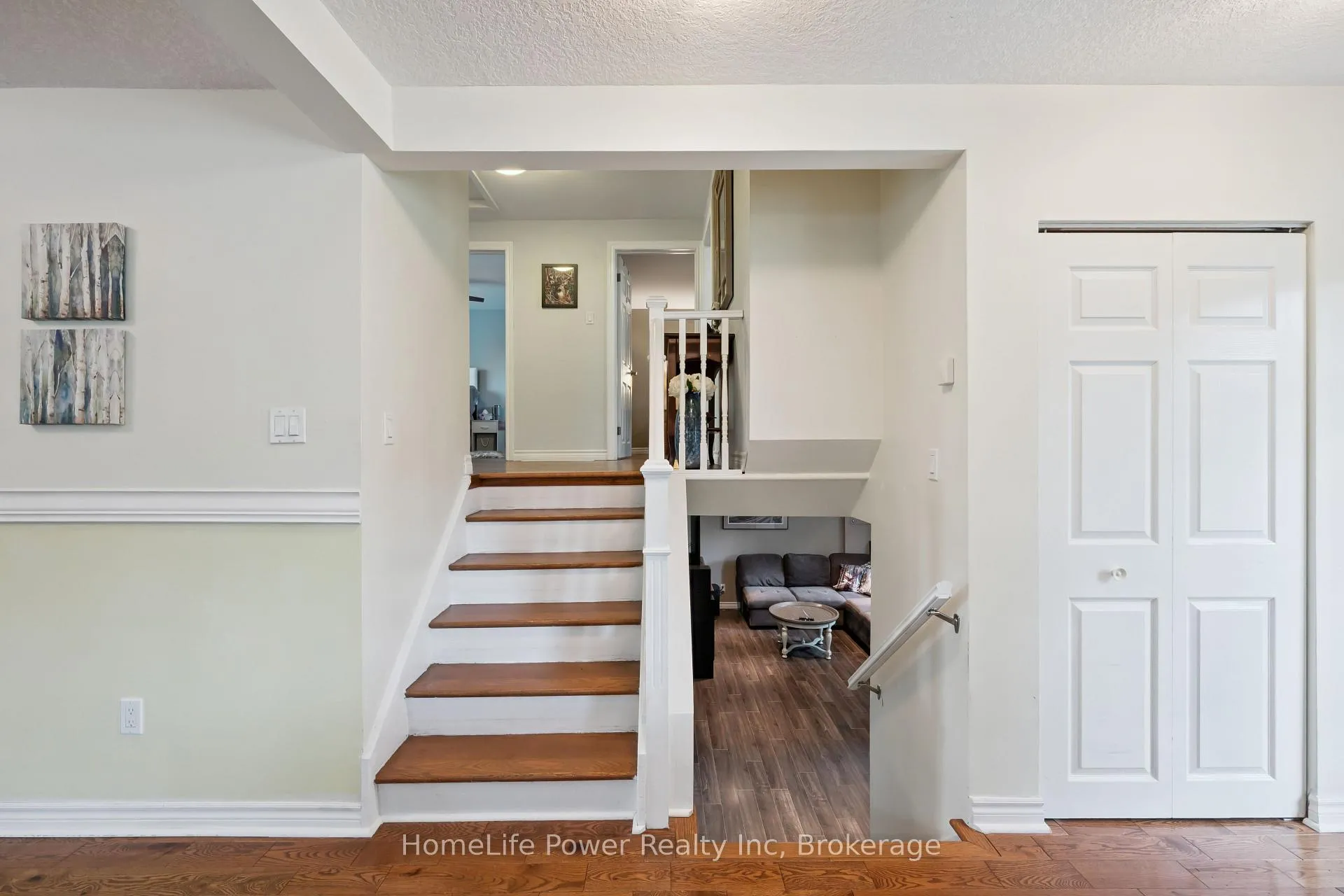 Photo 17 of 38 Balmoral Drive, Guelph, Riverside Park — HOMEH