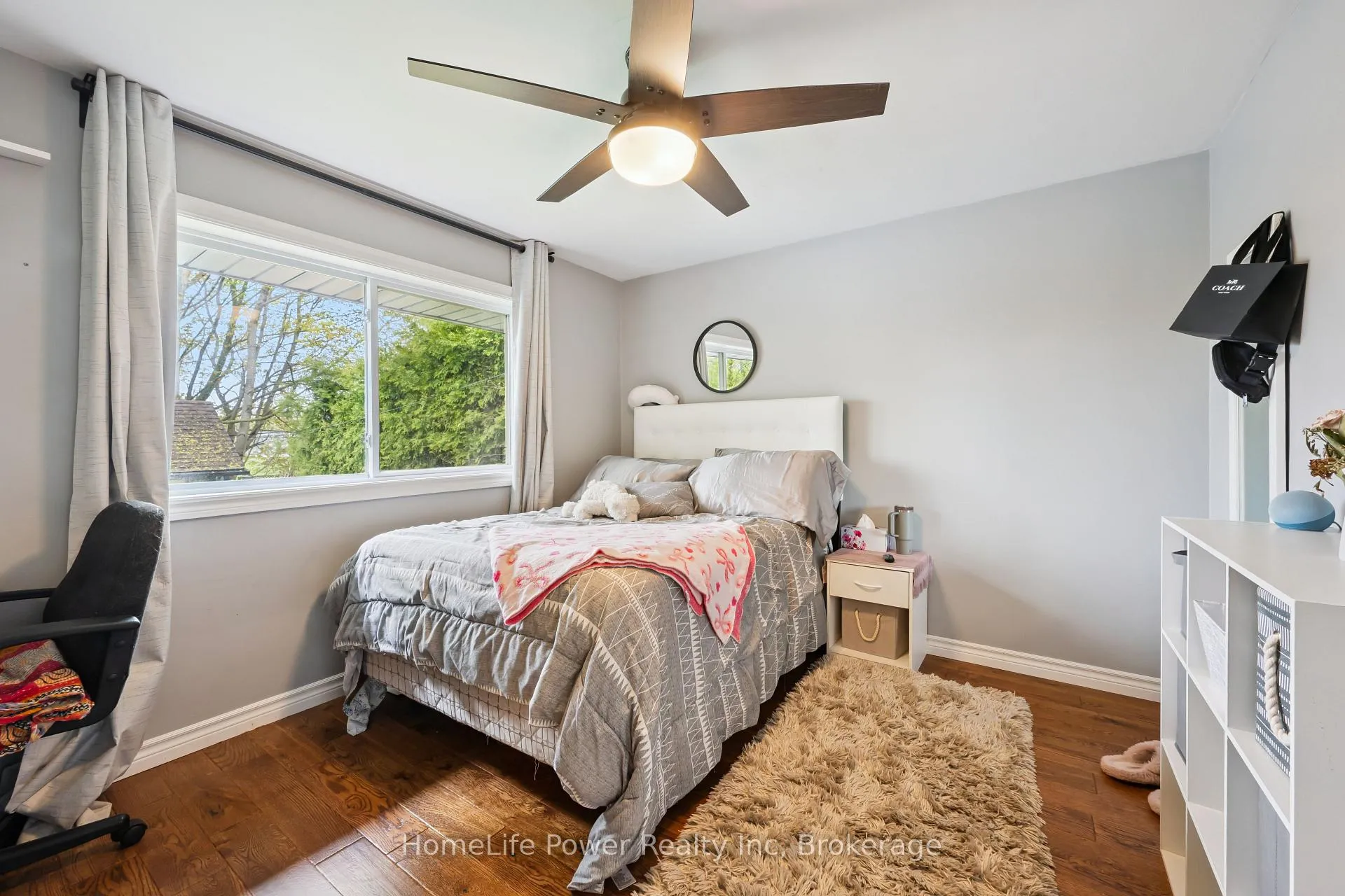 Photo 21 of 38 Balmoral Drive, Guelph, Riverside Park — HOMEH