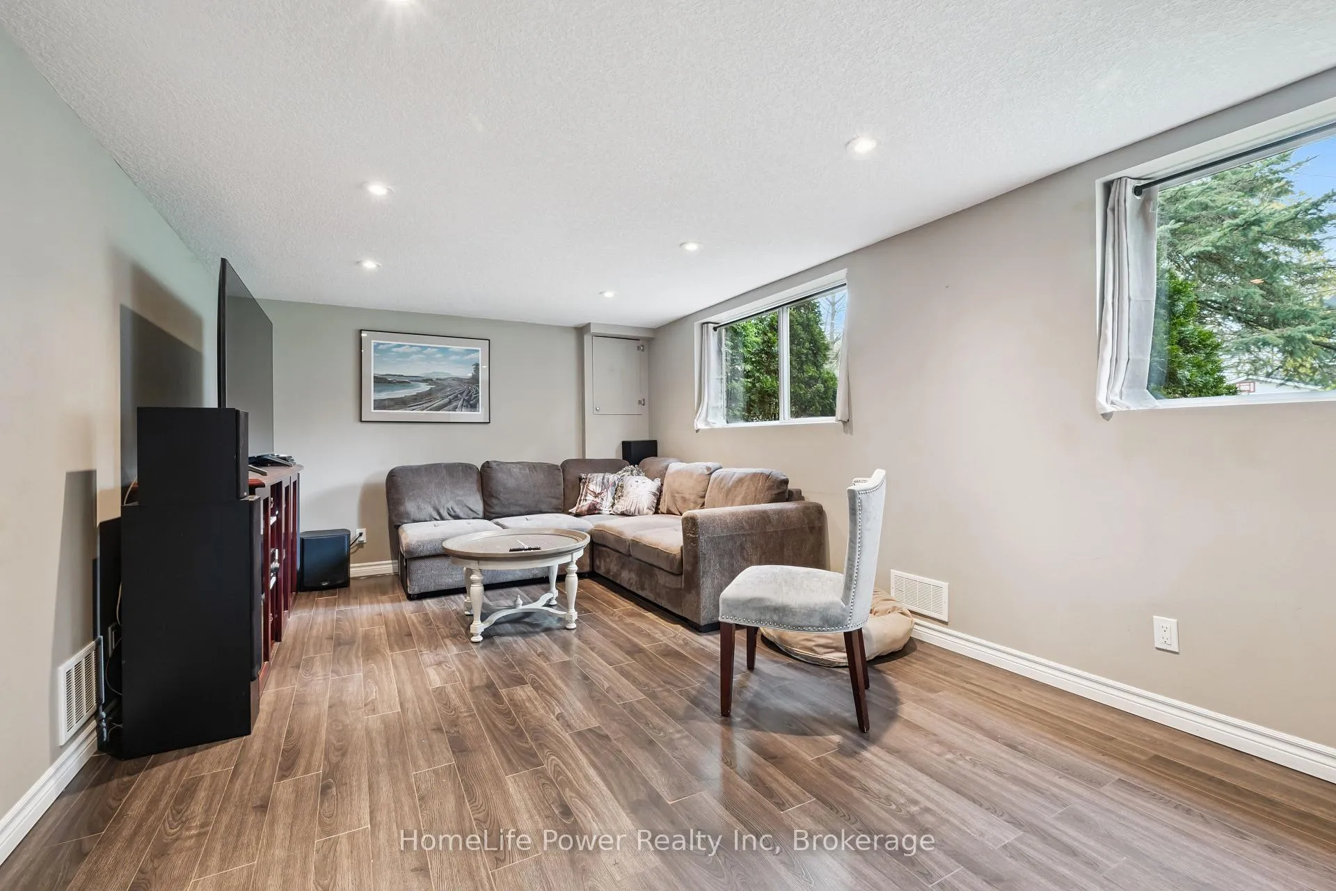 Photo 25 of 38 Balmoral Drive, Guelph, Riverside Park — HOMEH