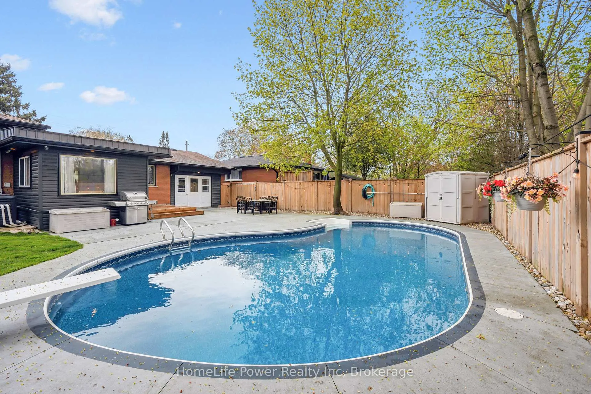 Photo 31 of 38 Balmoral Drive, Guelph, Riverside Park — HOMEH