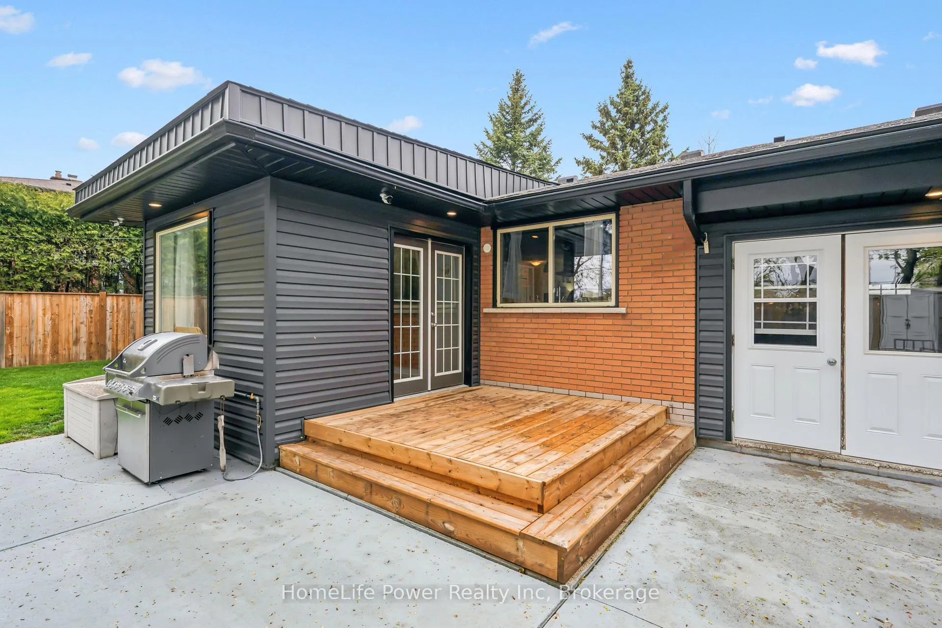 Photo 39 of 38 Balmoral Drive, Guelph, Riverside Park — HOMEH