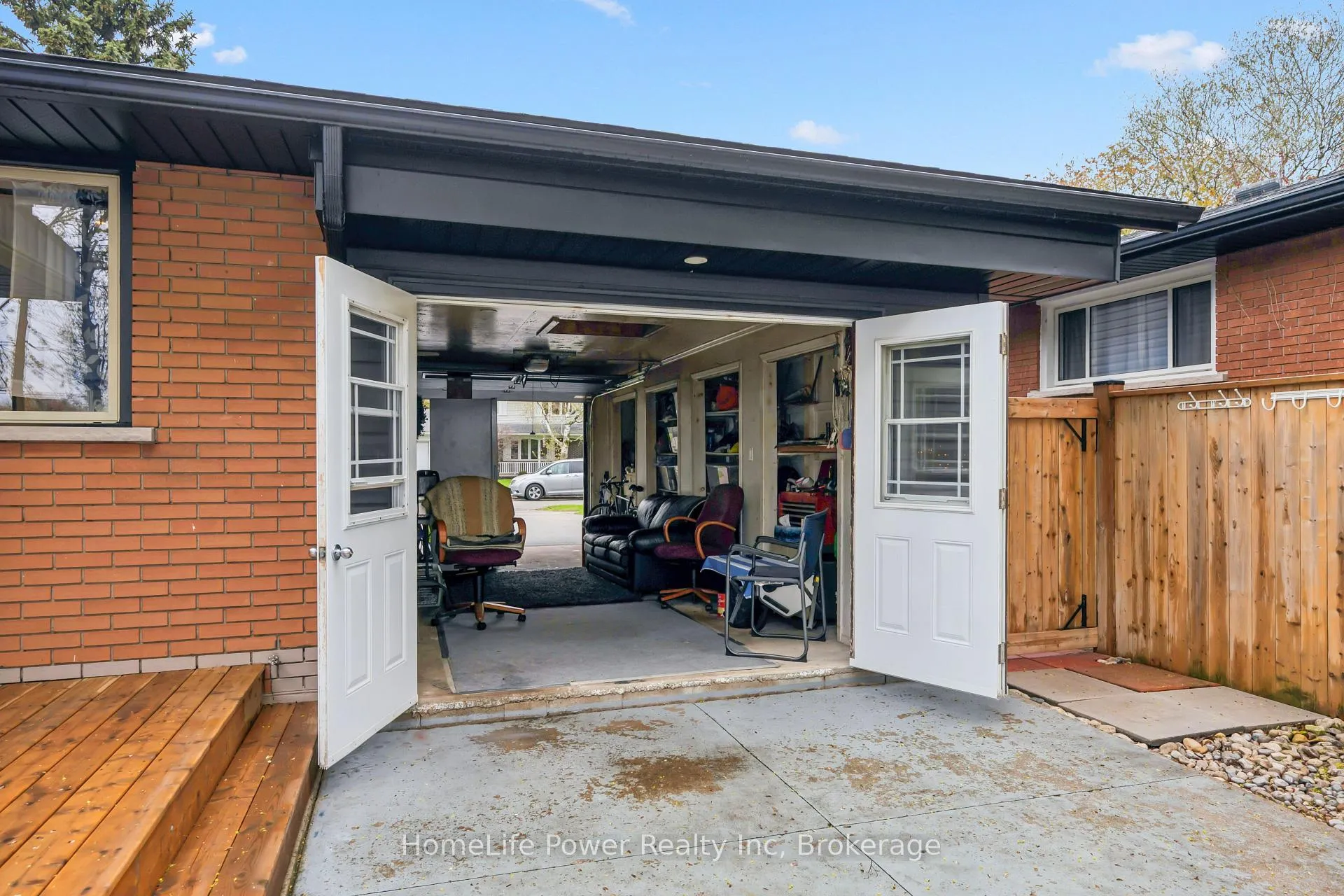 Photo 41 of 38 Balmoral Drive, Guelph, Riverside Park — HOMEH
