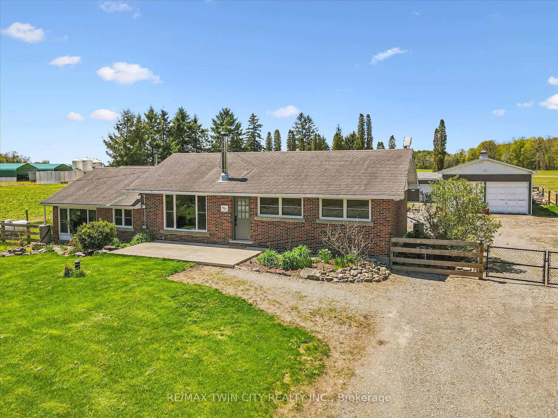 Photo 1 of 957 Middletown Road, Hamilton, Rural Flamborough — HOMEH