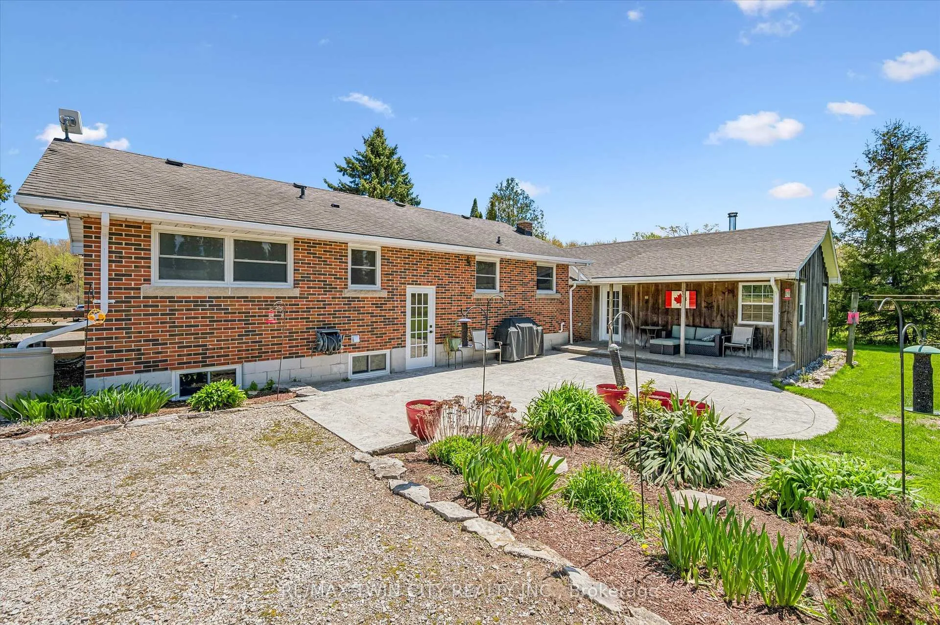 Photo 3 of 957 Middletown Road, Hamilton, Rural Flamborough — HOMEH