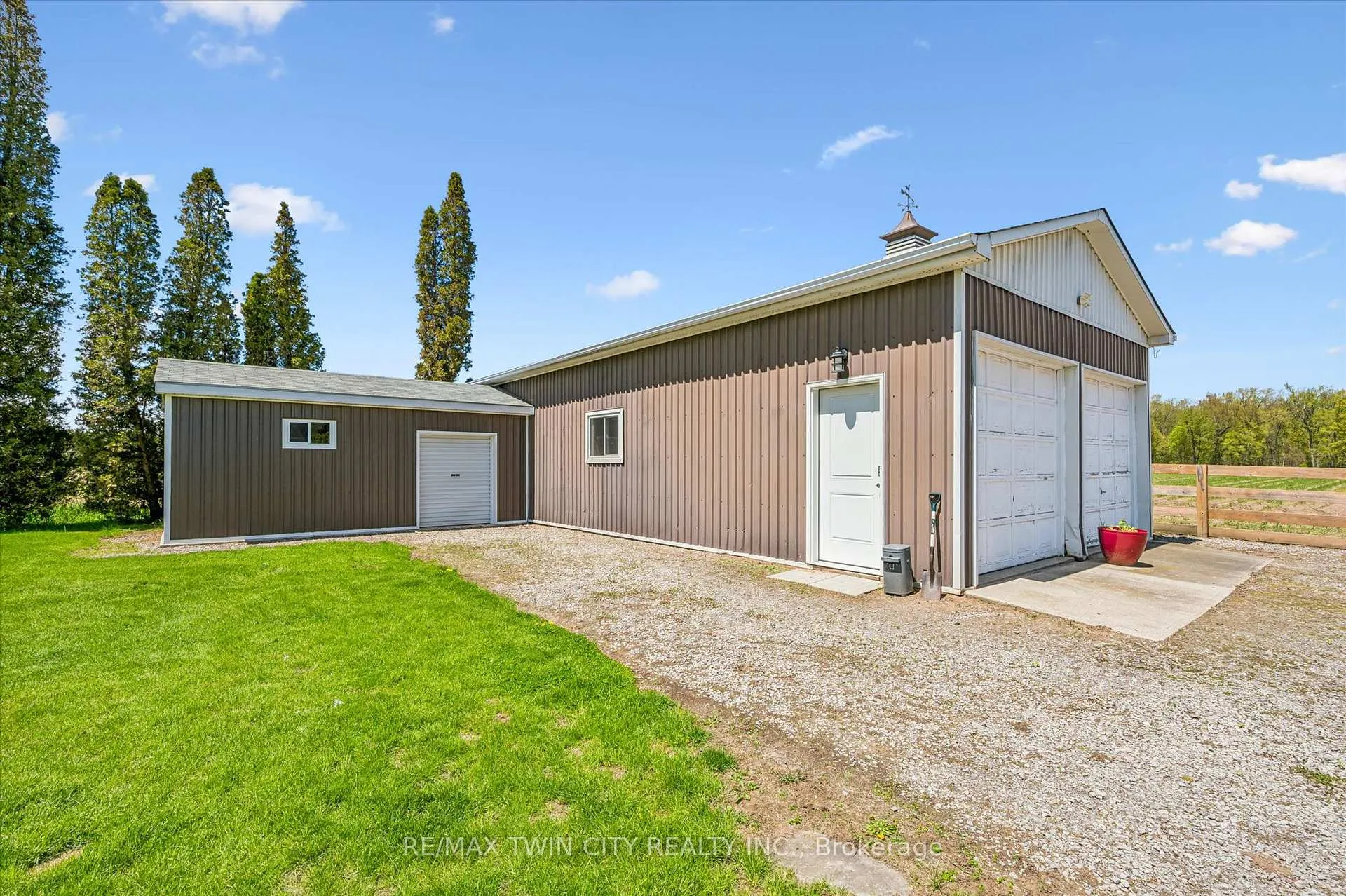 Photo 5 of 957 Middletown Road, Hamilton, Rural Flamborough — HOMEH