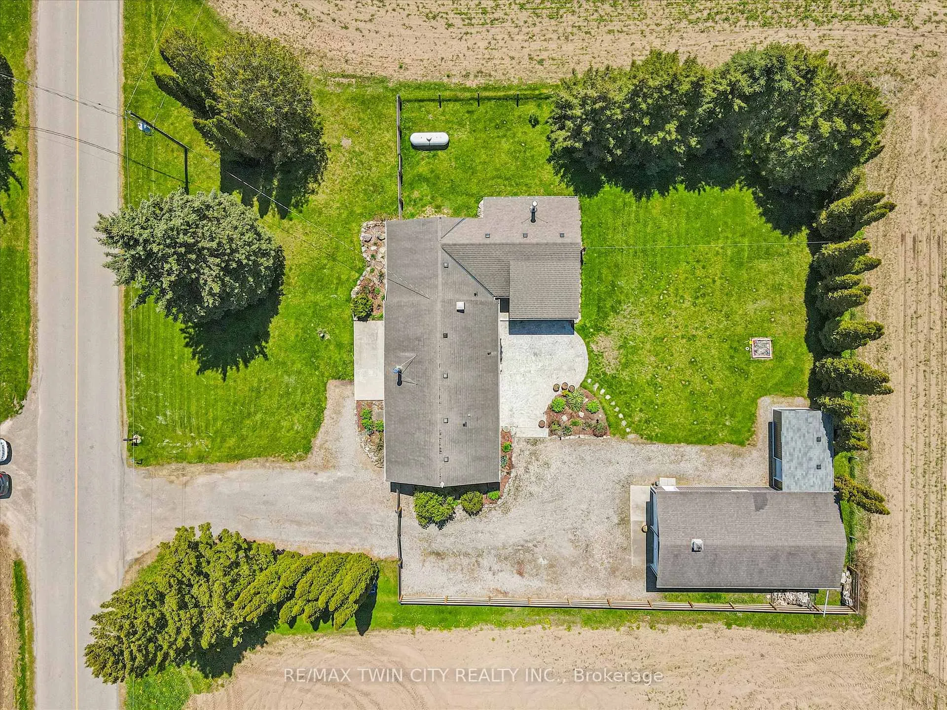 Photo 8 of 957 Middletown Road, Hamilton, Rural Flamborough — HOMEH