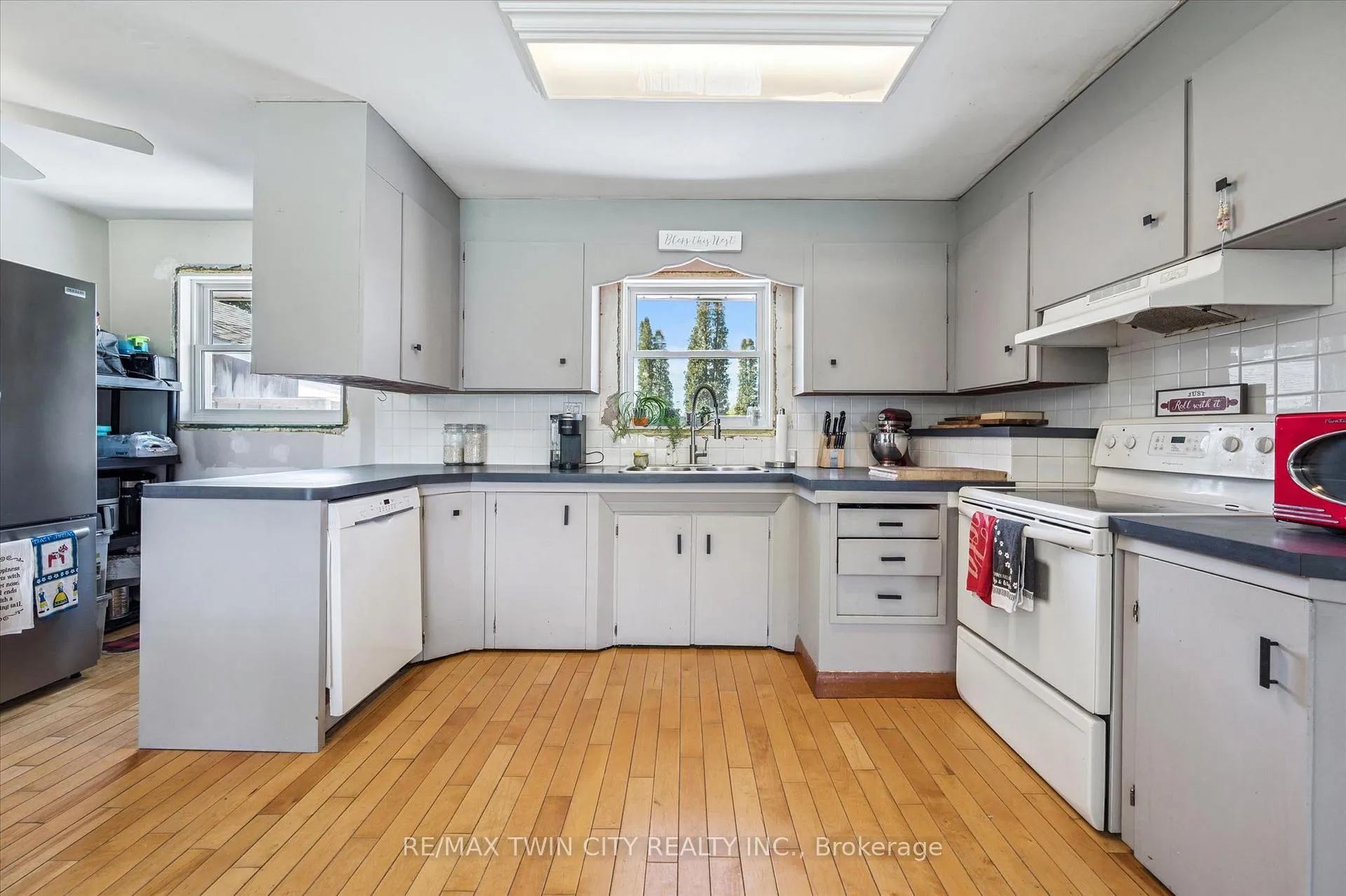 Photo 15 of 957 Middletown Road, Hamilton, Rural Flamborough — HOMEH