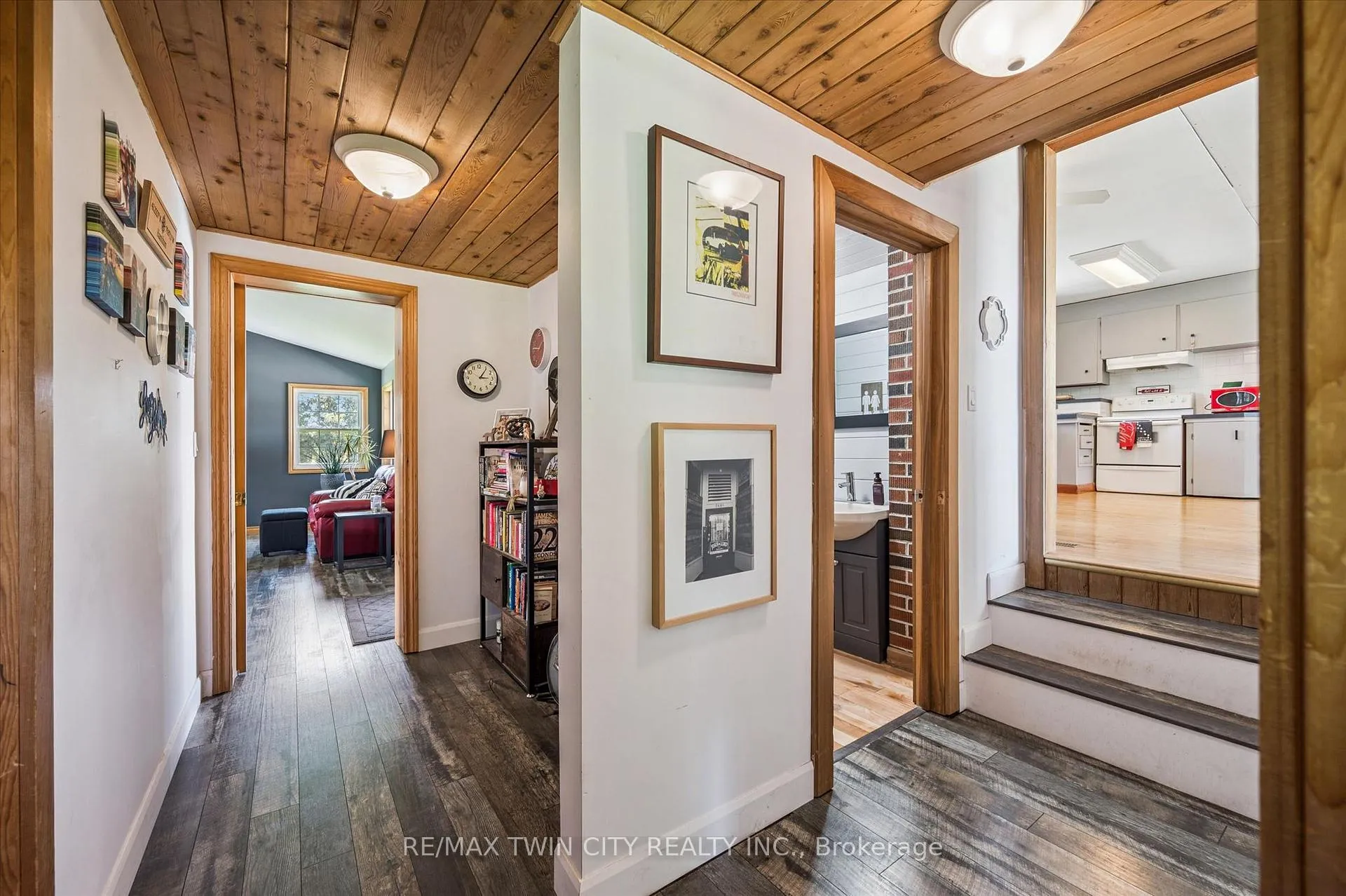 Photo 16 of 957 Middletown Road, Hamilton, Rural Flamborough — HOMEH