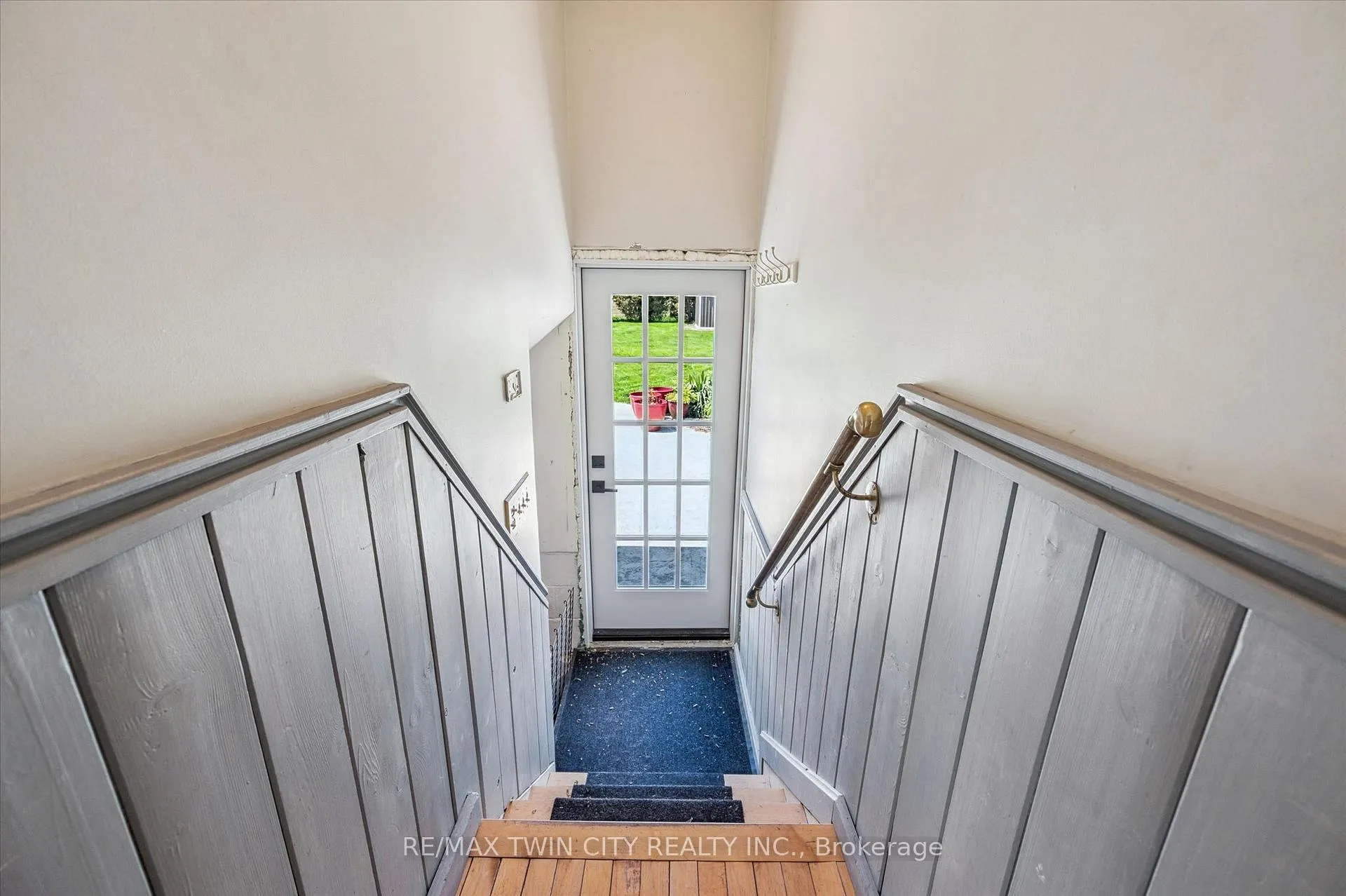 Photo 26 of 957 Middletown Road, Hamilton, Rural Flamborough — HOMEH
