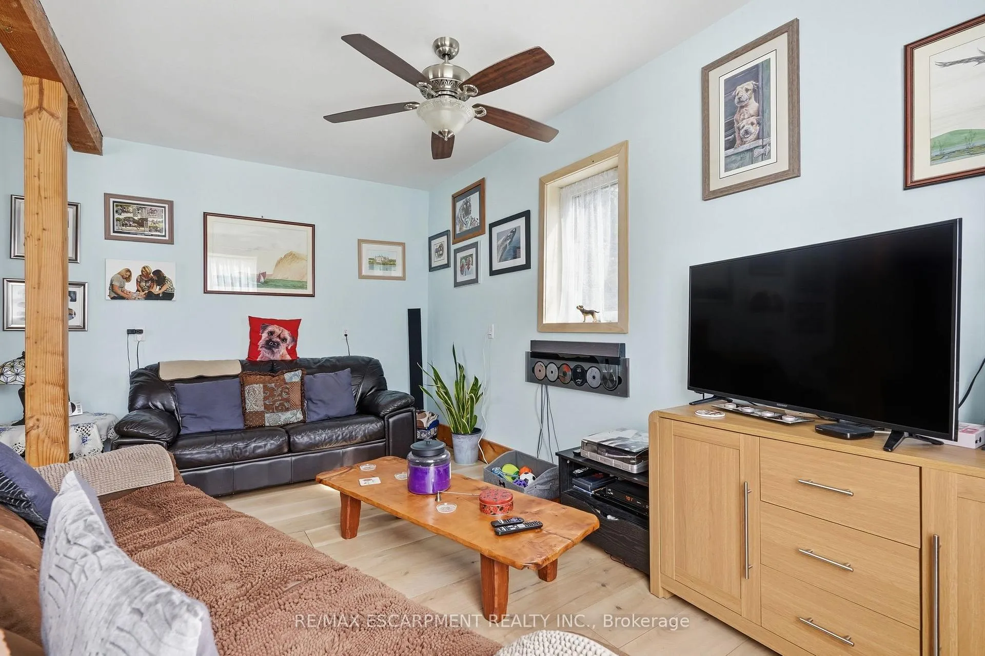 Photo 8 of 181 Dill Street, Bracebridge, Macaulay — HOMEH