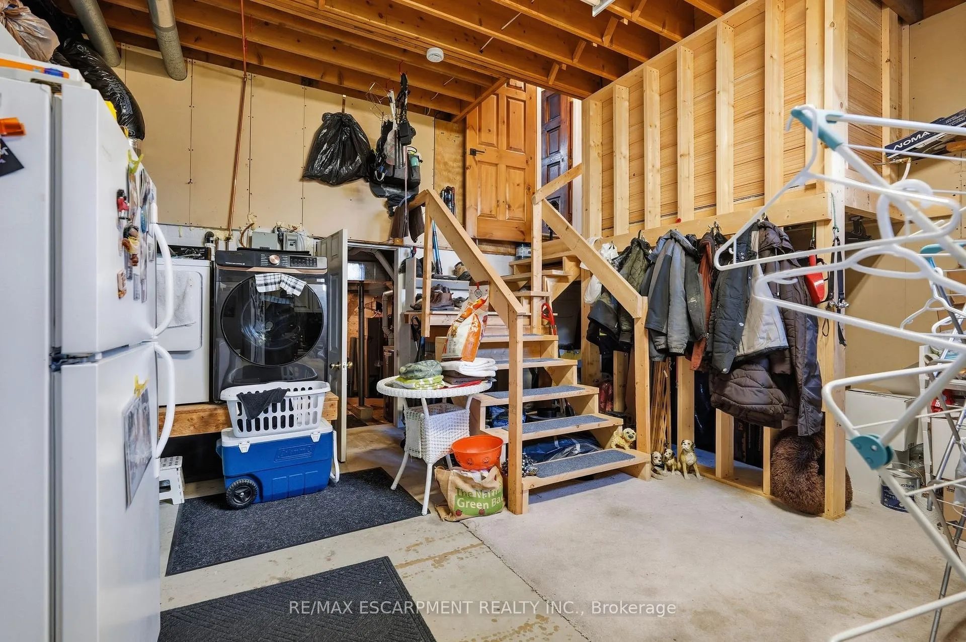 Photo 21 of 181 Dill Street, Bracebridge, Macaulay — HOMEH