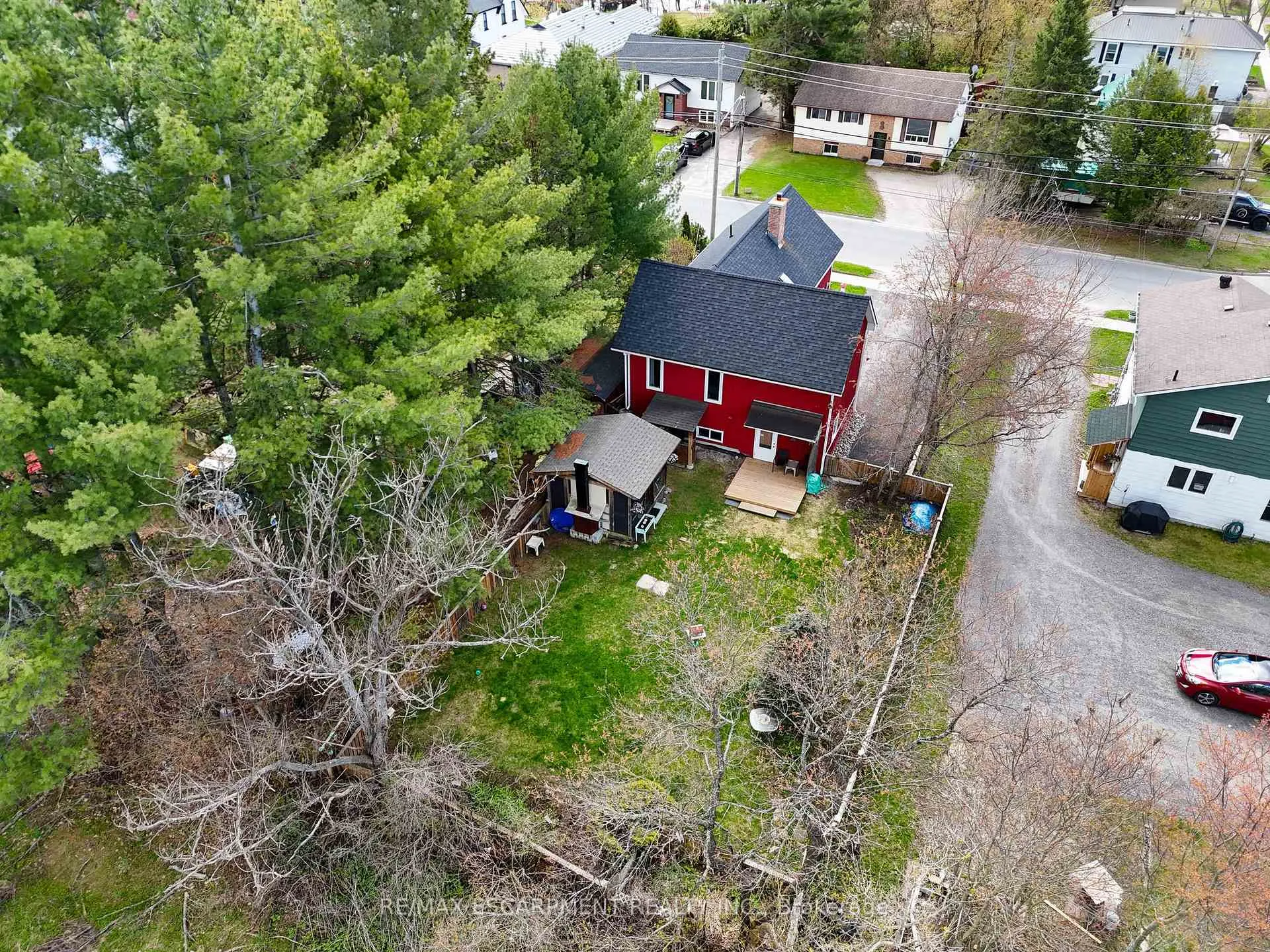 Photo 29 of 181 Dill Street, Bracebridge, Macaulay — HOMEH