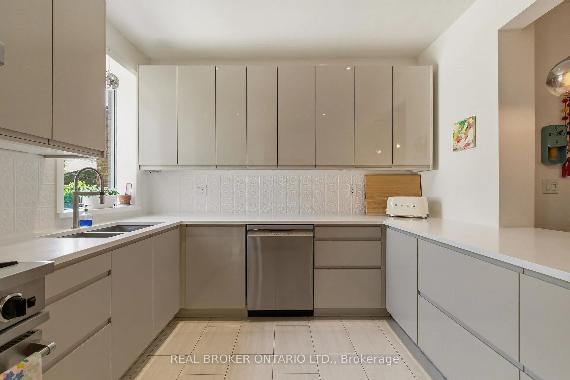 Photo 14 of 197 Burris Street, Hamilton, St. Clair — HOMEH