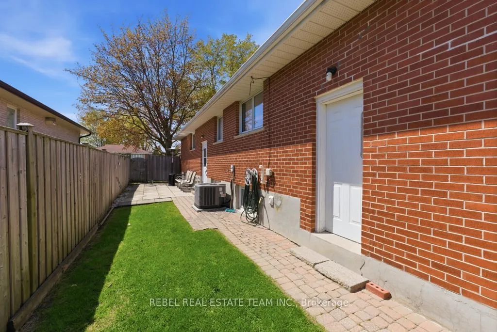 Photo 27 of 331 Walmer Road, Oshawa, McLaughlin — HOMEH